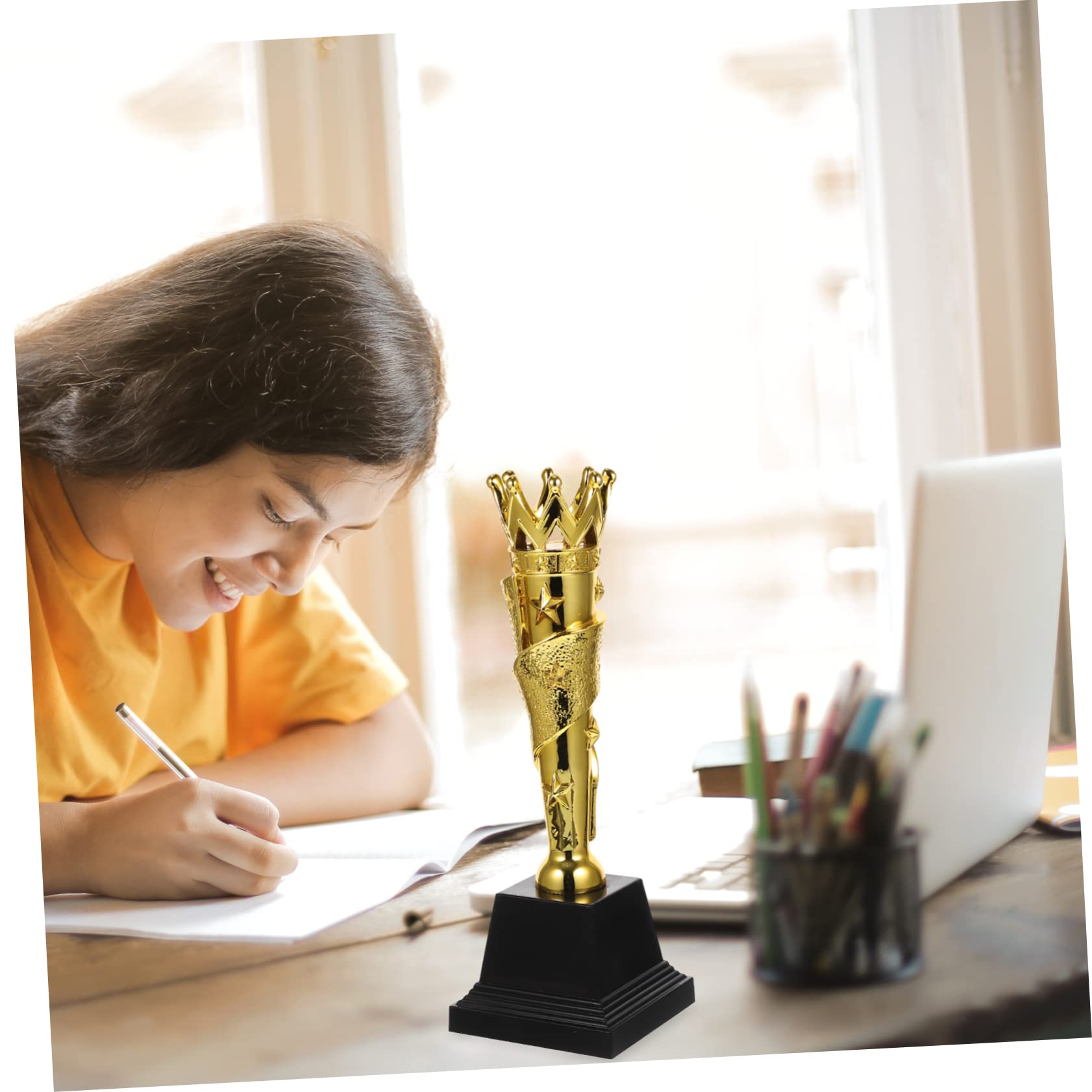 BESPORTBLE 2-Pack Golden ABS Plastic Children's Trophies - Award Medals for Kids Sports, School Achievements & Competition Prizes