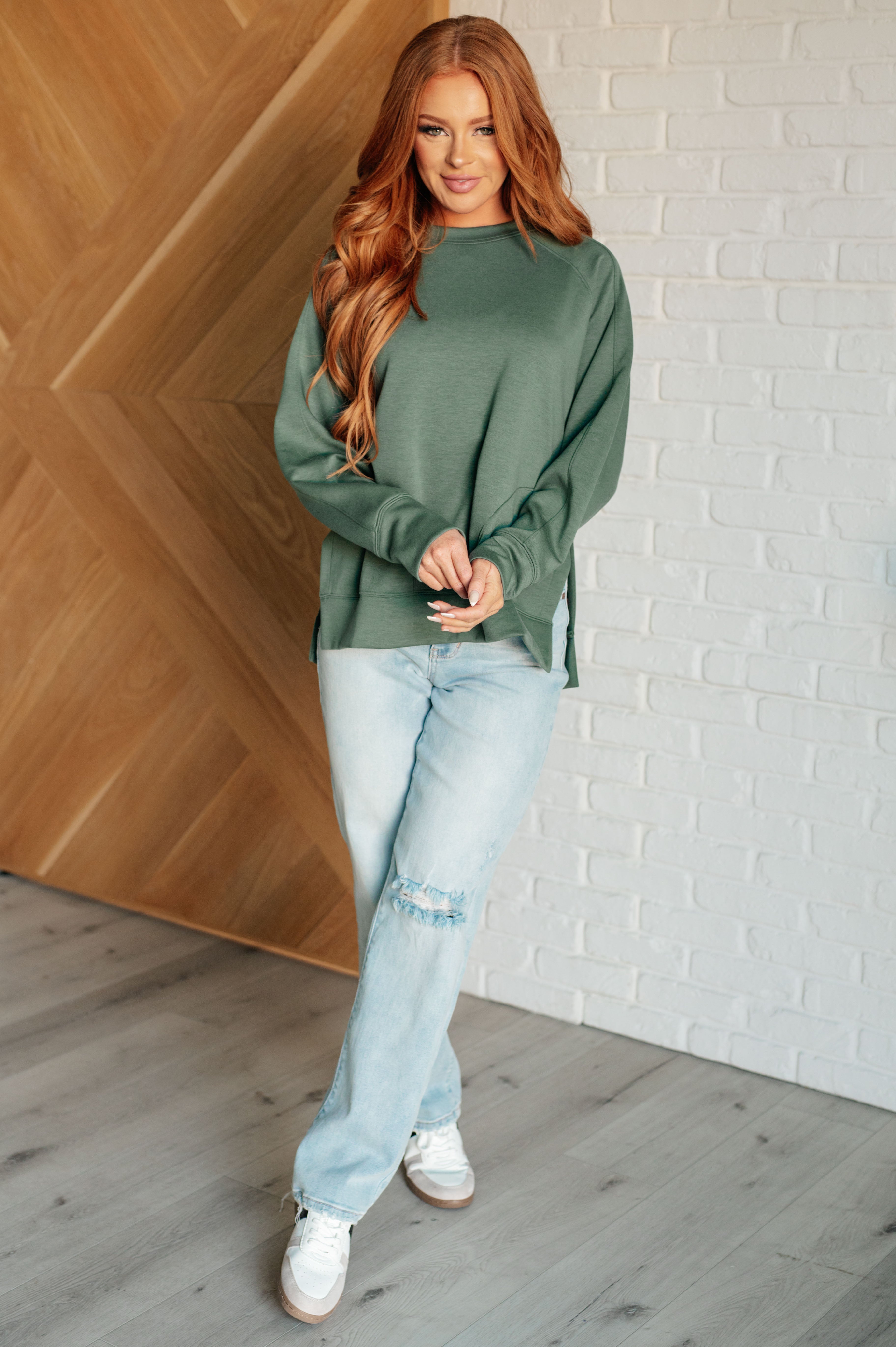 Relaxed Scuba Pullover Sweatshirt - Dark Forest Green Casual Wear for Women | Cozy Lounge & Everyday Outfit