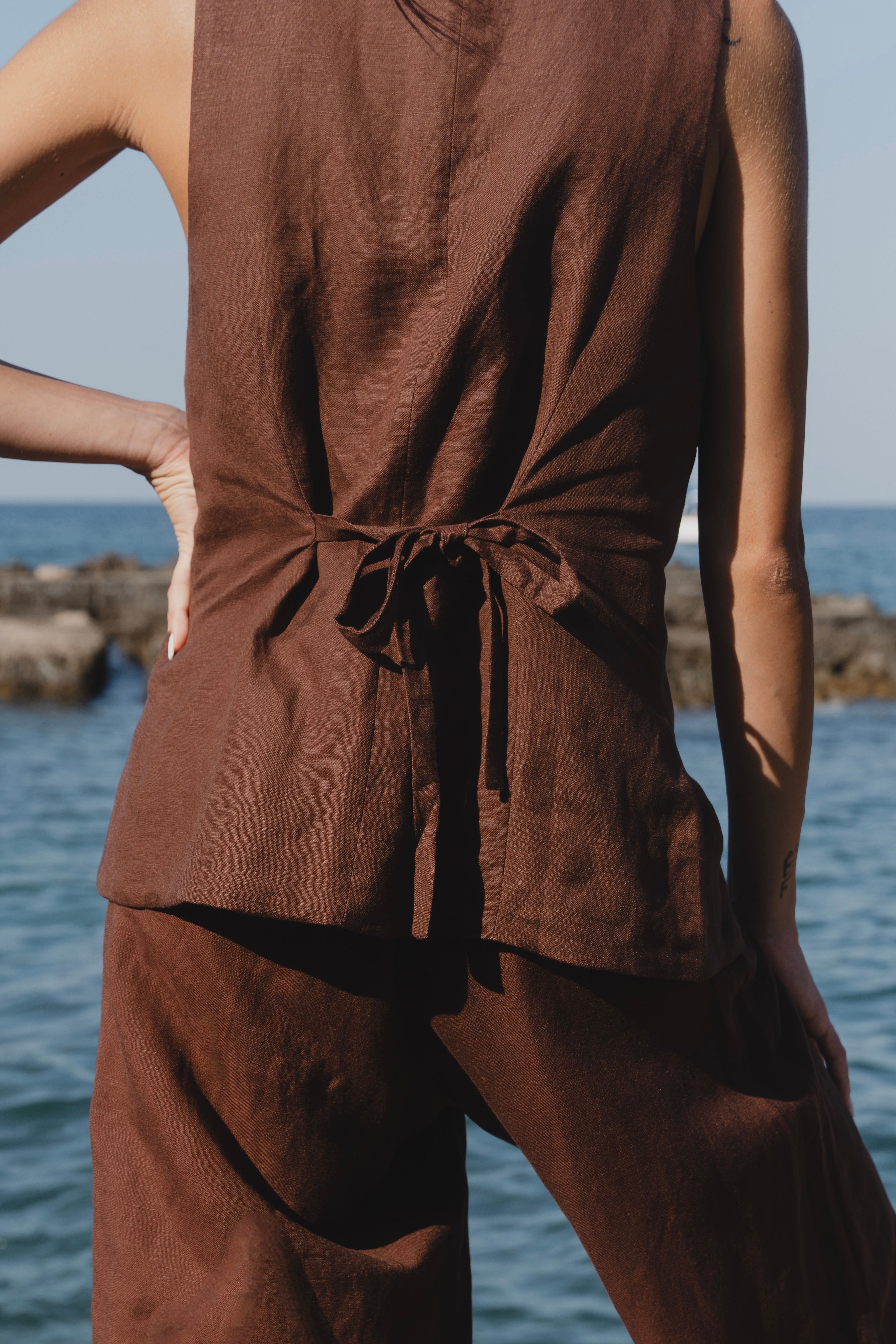 Coastal Chocolate Linen Longline Crew Vest for Women - Lightweight Summer Layering Piece for Beach Outfits & Casual Wear