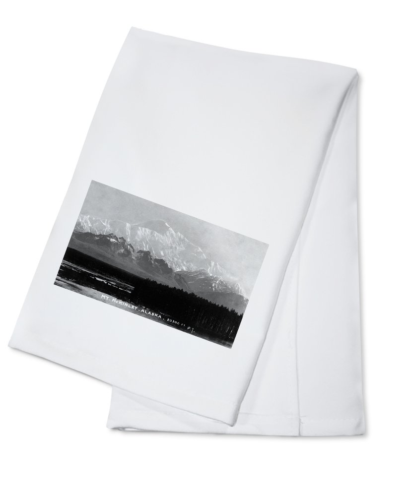 Vintage Alaska Mt McKinley View 100% Cotton Tea Towel - Decorative Hand Towel for Kitchen & Home Decor - Perfect for Dish Drying, Gift Giving, and Rustic Cabin Decor
