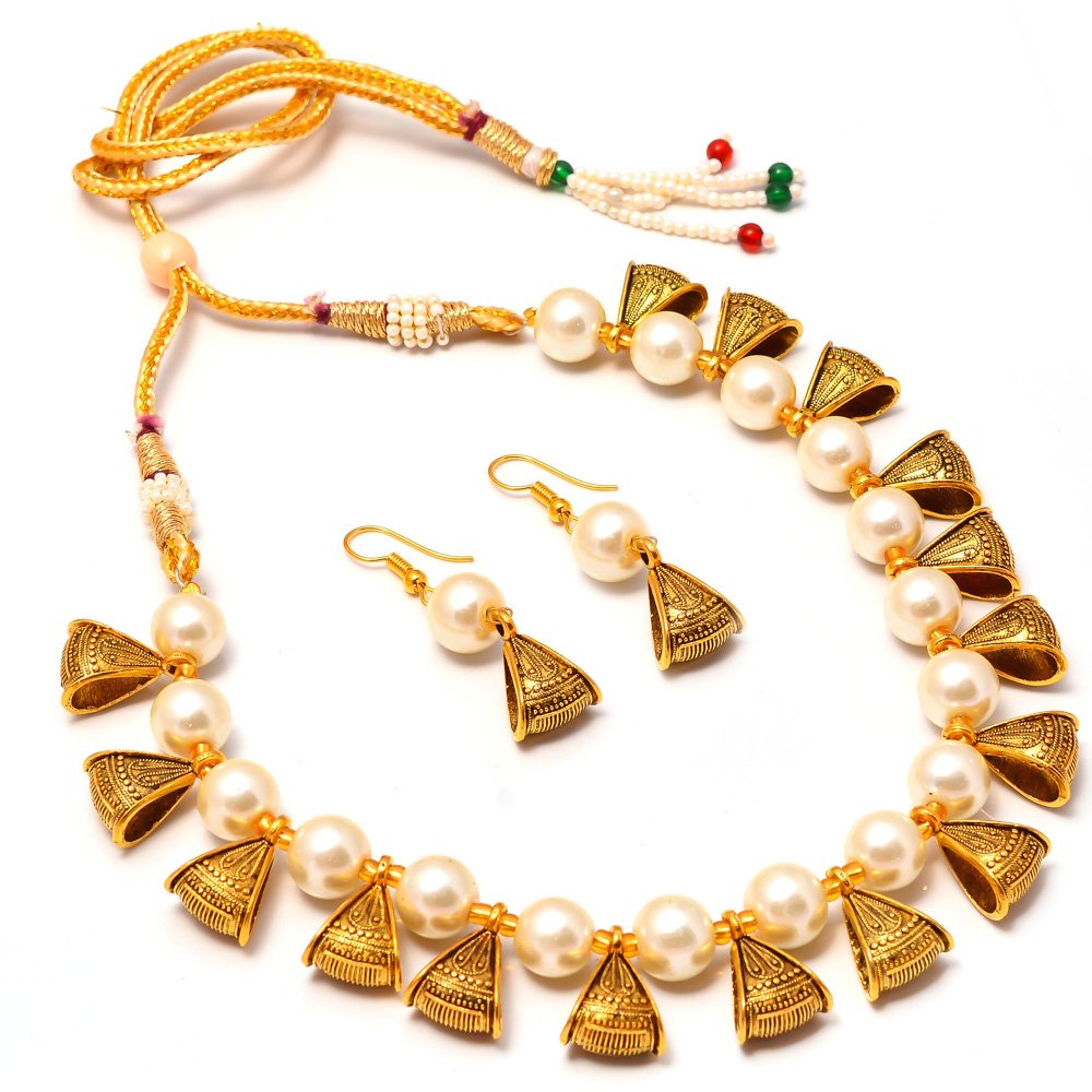 Antique Pearl Jewelry Set for Women - Vintage Style Pearl Necklace & Earrings - Elegant Gift for Wedding, Party & Special Occasions
