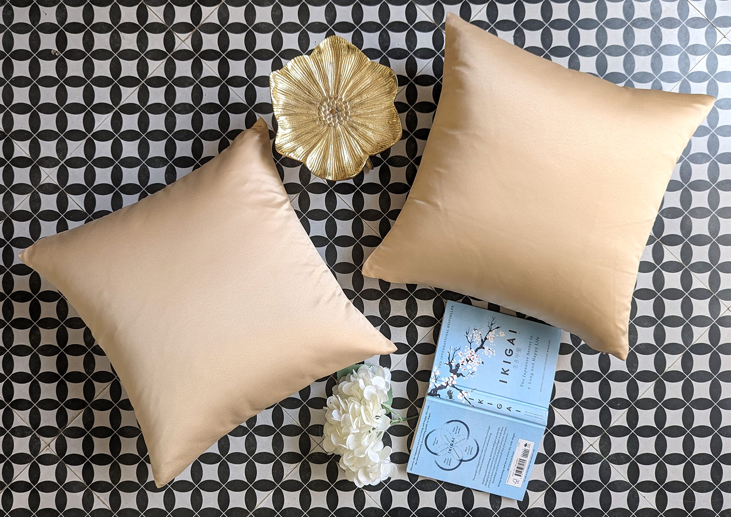Premium Satin Throw Pillow Covers Set of 2 - 18x18 Inch Luxury Decorative Pillow Cases with Hidden Zipper & Lining - Soft Faux Silk Couch Bed Sofa Car Pillow Covers in Nude - Perfect for Living Room, Bedroom & Home Decor