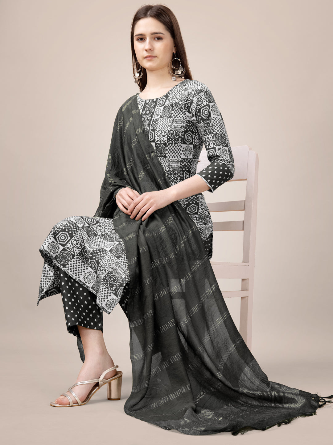 Elegant Black Designer Pant Suit with Embroidery & Lace Detailing - Formal Office Wear & Evening Party Outfit for Women