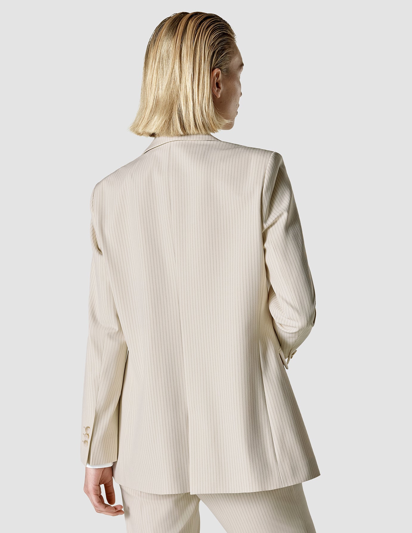 Essential Blazer Cream Latte - Women's Casual Blazer Jacket for Office & Date Night | Perfect for Workwear, Business Meetings & Evening Outfits
