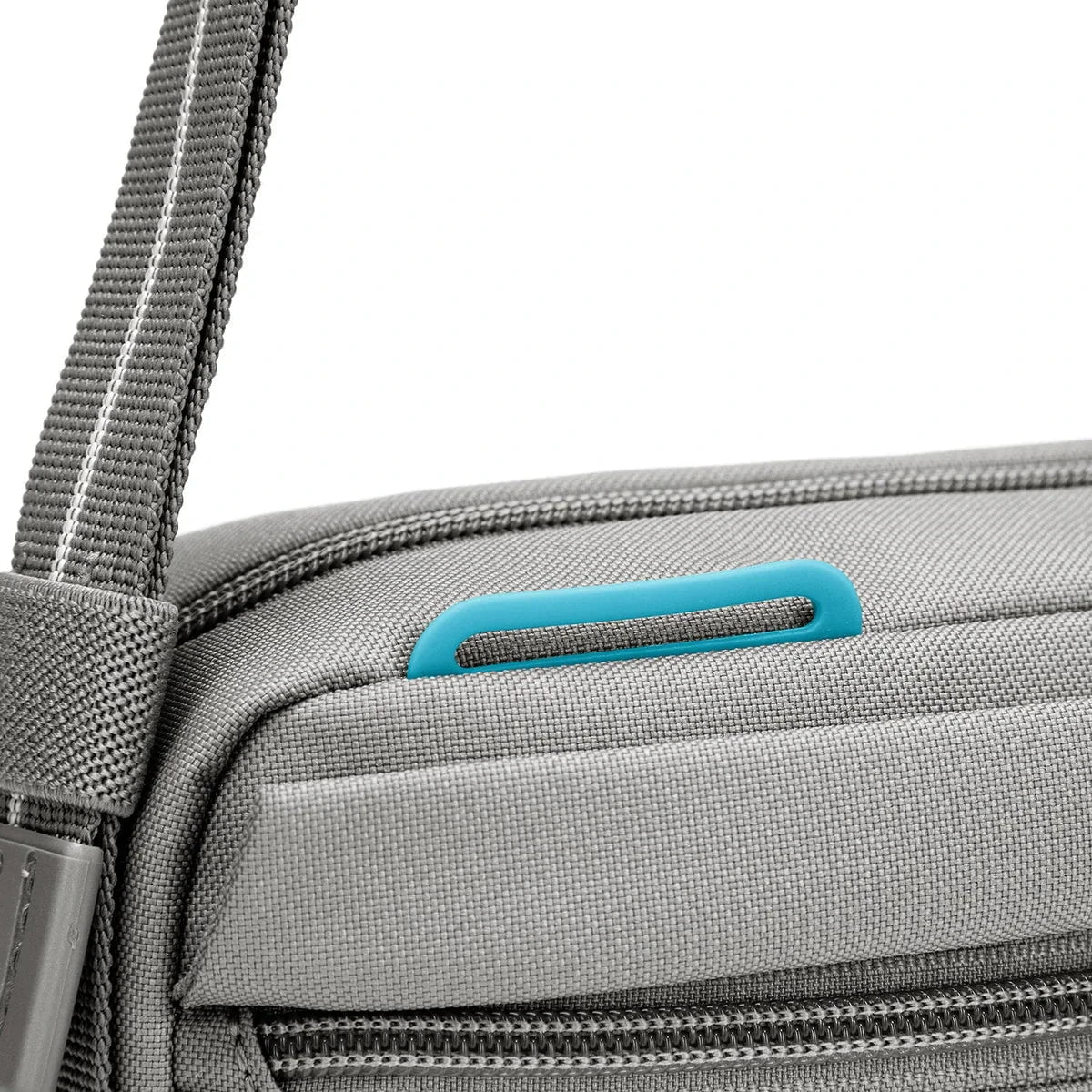 Pacsafe Go Anti-Theft Crossbody Bag - Secure Travel Purse for Women & Men - RFID Blocking, Slash Proof - Perfect for Commuting, Shopping & Travel