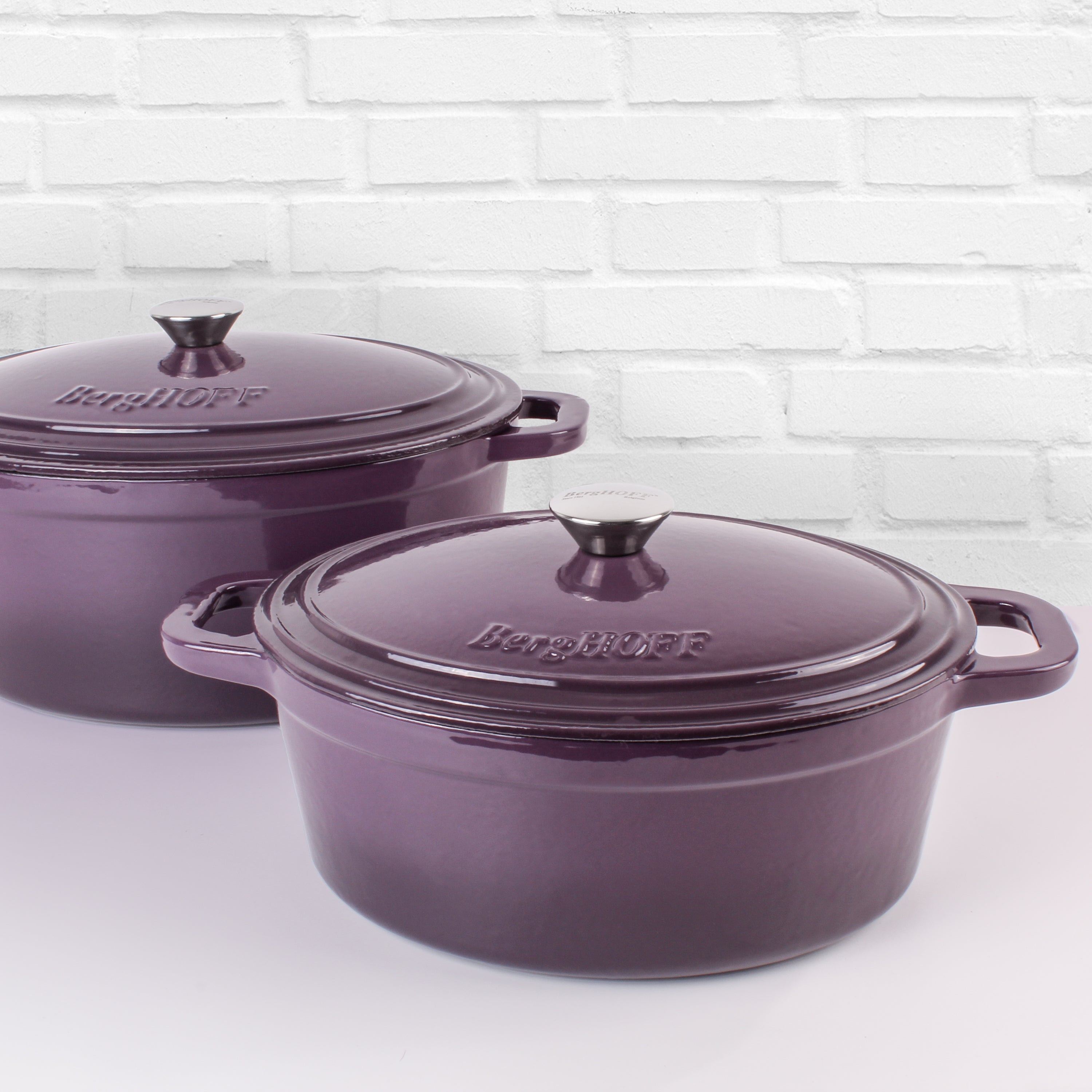 BergHOFF Neo 4-Piece Cast Iron Cookware Set with 5qt & 8qt Oval Dutch Ovens & Matching Lids - Purple | Premium Enameled Cast Iron Cookware for Braising, Stewing & Baking | Perfect for Stovetop, Oven & Camping Use