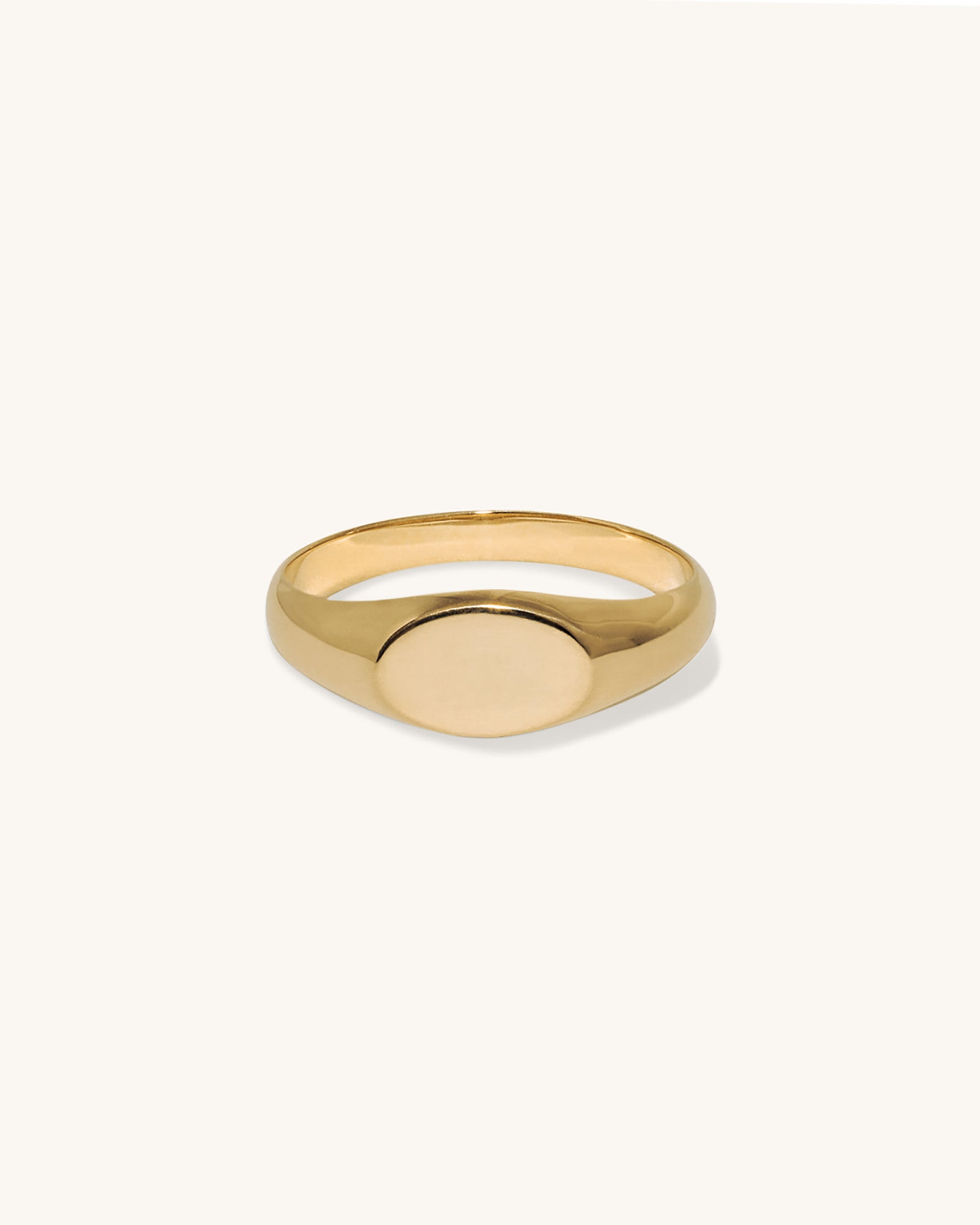10K Gold Signet Ring for Men & Women - Personalized Engraved Initials - Elegant Wedding Band & Fashion Jewelry Gift for Him or Her - Perfect for Engagements, Anniversaries & Special Occasions
