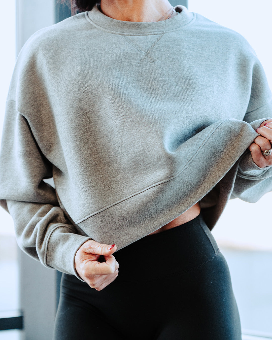 Women's Oversized Crop Crewneck Sweatshirt - Heather Grey | Casual Loungewear & Streetwear for Everyday Comfort
