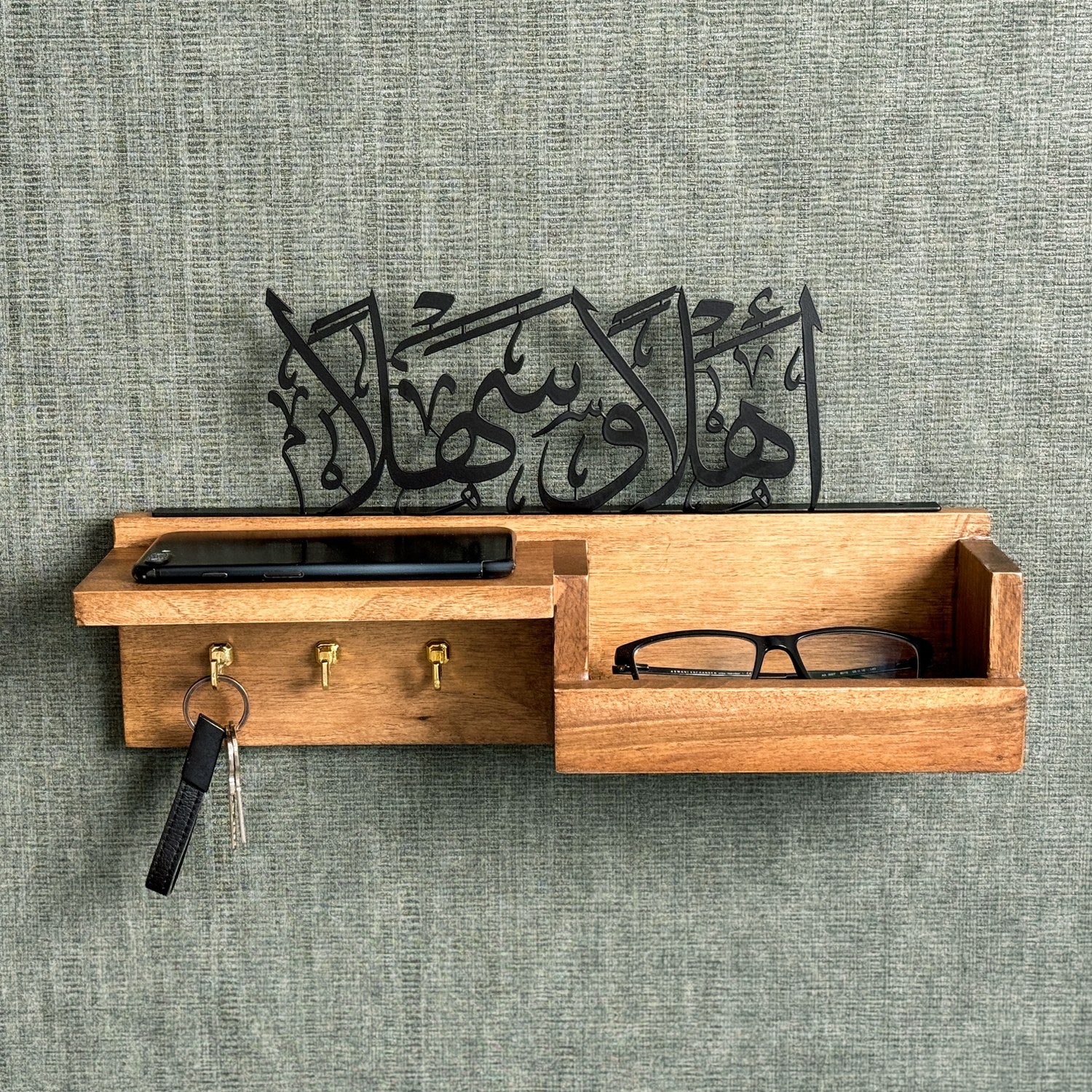 Wooden Key Holder with Arabic Calligraphy - Ahlan Wa Sahlan Islamic Home Decor for Wall Mounting | Perfect for Entryway, Living Room & Muslim Household Organization