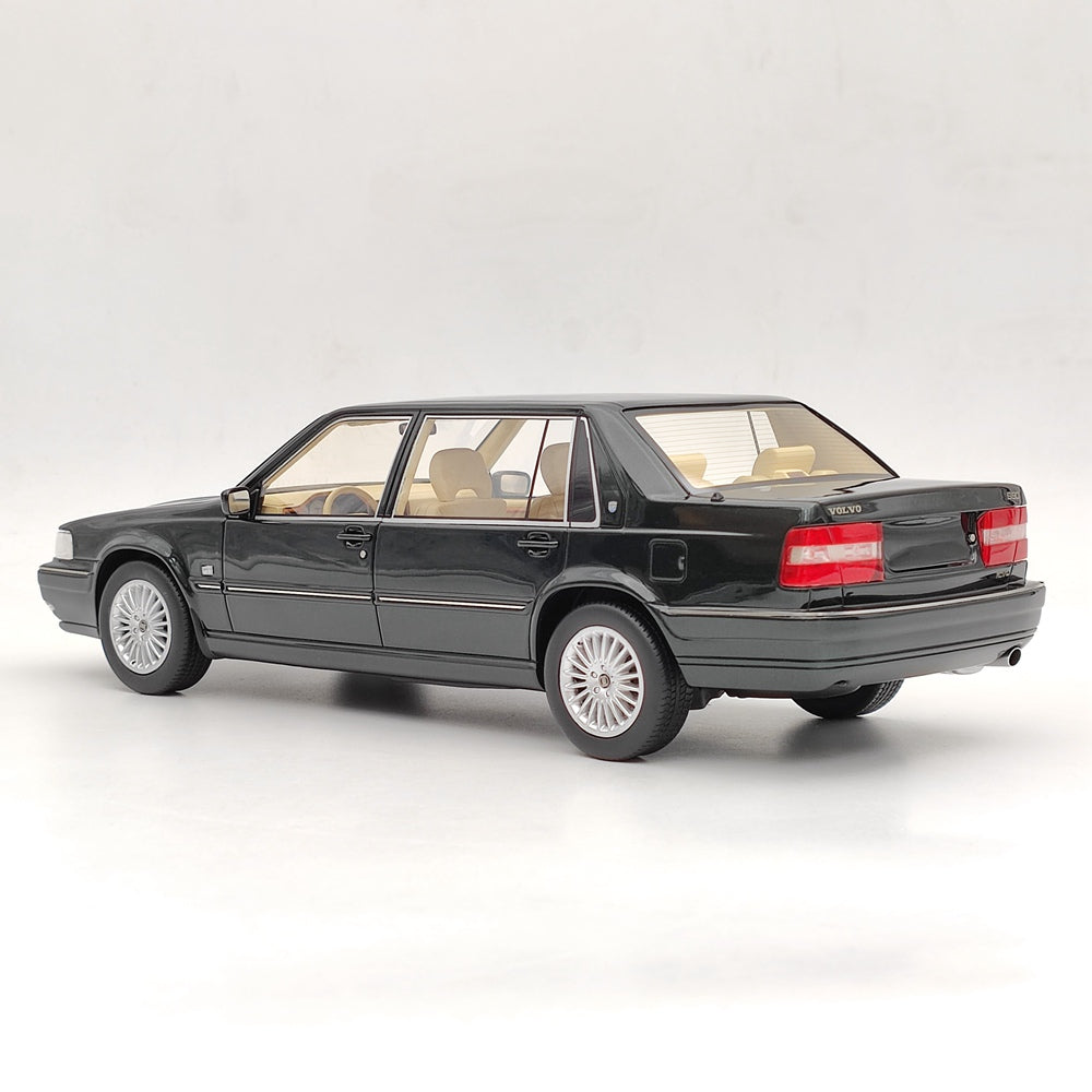 1/18 Scale Volvo S90 Royal Level 3 1998 Green Resin Model Car - DNA Collectibles DNA000090 - Perfect for Collectors, Display, and Gift Giving