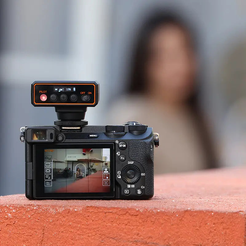 Ulanzi F12 Mini Camera Flash Speedlite L044GBB1 - Compact & Powerful LED Light for DSLR, Mirrorless Cameras - Perfect for Photography, Videography, YouTube & Vlogging