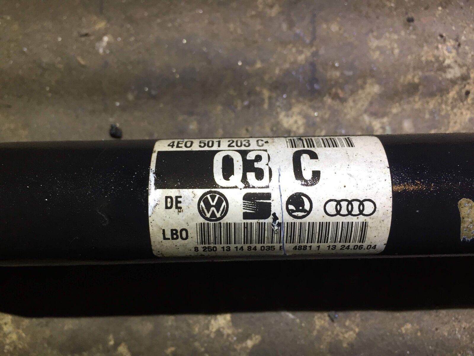 04-09 Audi A8 Quattro 4.2L Rear Left Driver Side Axle Shaft OEM Replacement Part - Perfect for Suspension Repair & Maintenance