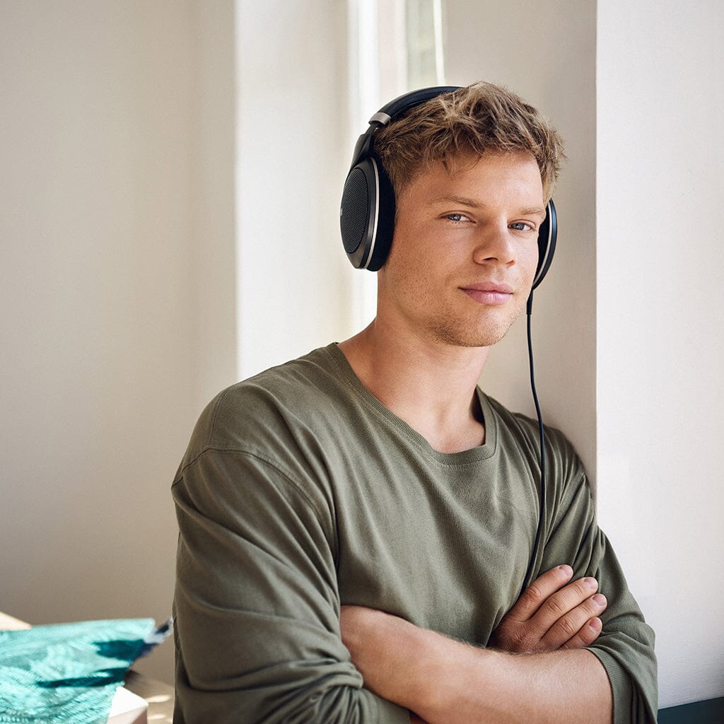 Sennheiser HD 550 Premium Over-Ear Headphones with Noise Isolation - Studio Monitor Headphones for Music, Gaming & Home Office Use