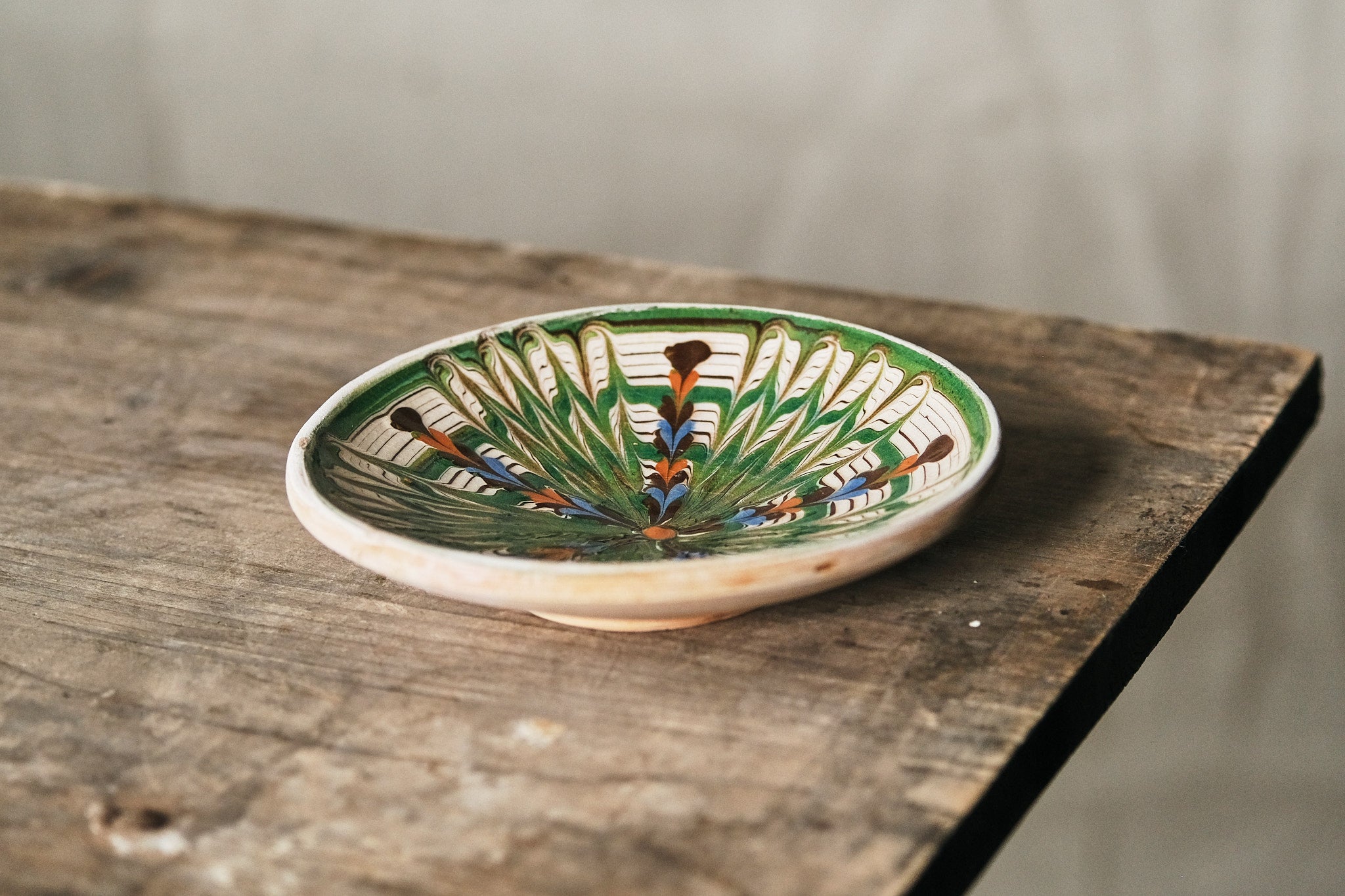 Handmade Feathered Star Dipping Bowl - Ceramic Appetizer Dish for Sauces, Dips & Condiments - Perfect for Entertaining, Parties & Home Dining