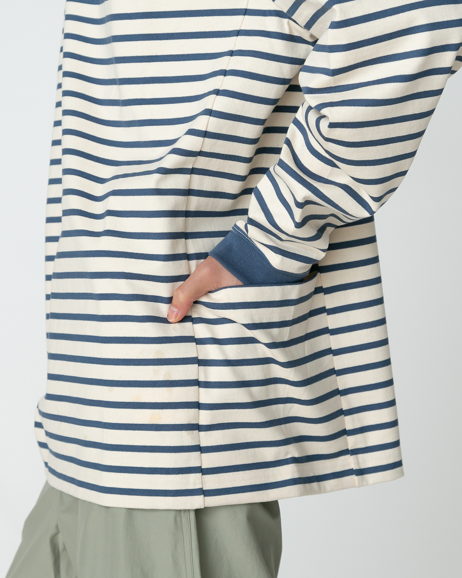 Premium Heavyweight Cotton Long Sleeve T-Shirt with Contrast Border - Comfortable Casual Wear for Men & Women | Perfect for Everyday Outfits, Layering and Outdoor Activities