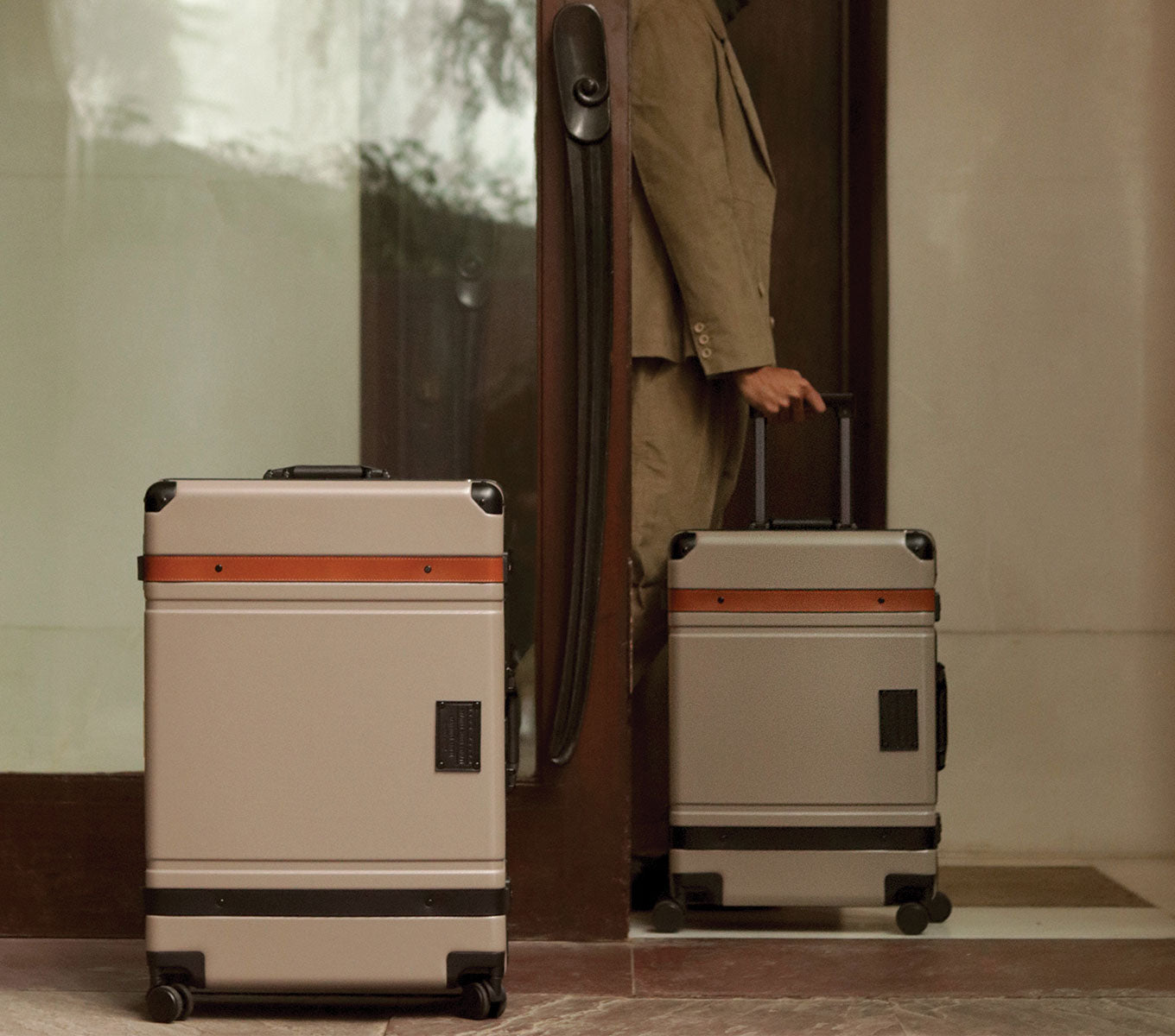 Best Trucker Carry-On Luggage for Travel - Durable & Spacious Suitcase for Business Trips & Vacations - Perfect for Airplane, Road Trips & Commuting