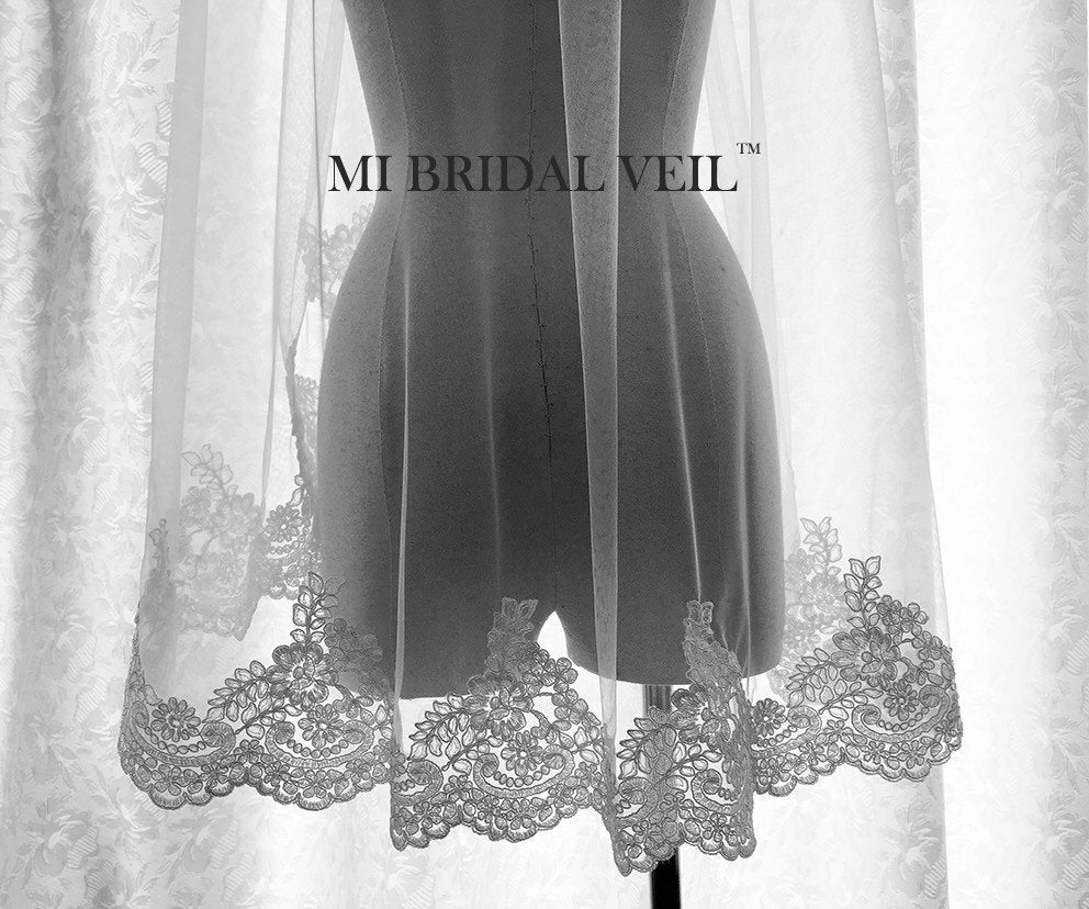 Elegant Lace Wedding Veil with Partial Chest Lace - Rose Pattern Fingertip Length Bridal Veil for Romantic Weddings & Photo Shoots