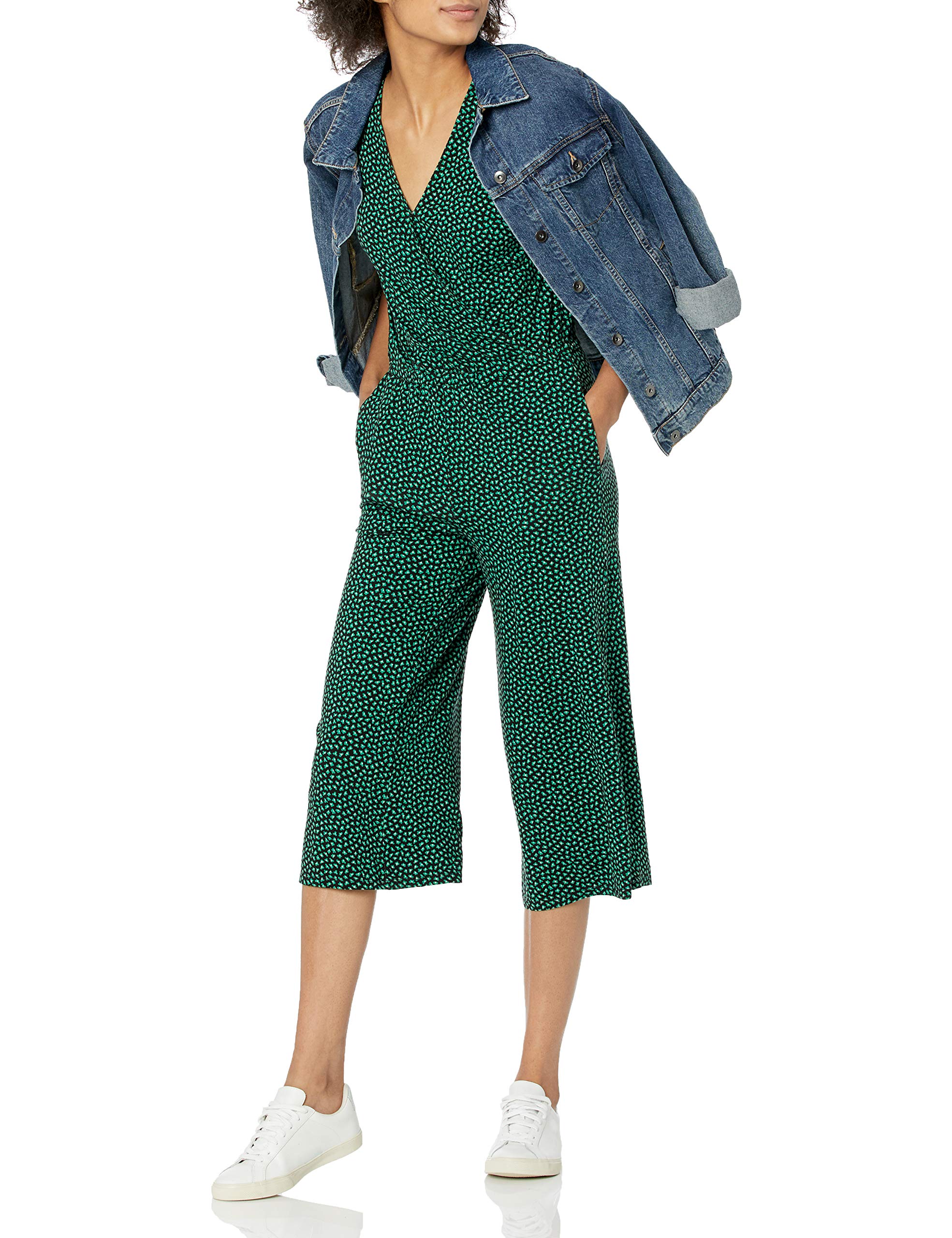Amazon Essentials Women's Short-Sleeve Surplice Cropped Wide-Leg Jumpsuit - Comfortable Casual Romper for Summer, Beach & Vacation Wear | Plus Size Options Available