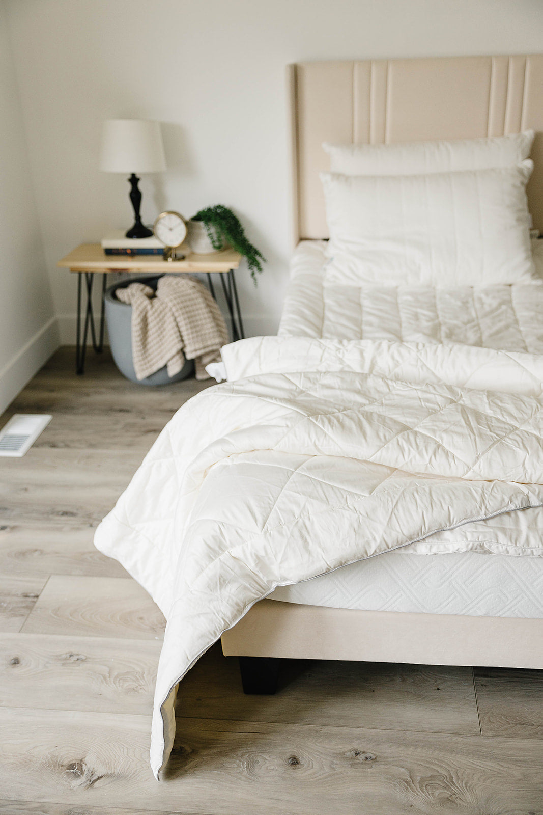 Premium 100% Natural Wool Comforter for Twin Bed - Soft & Hypoallergenic for Year-Round Comfort - Perfect for Cold Nights & Allergy Relief