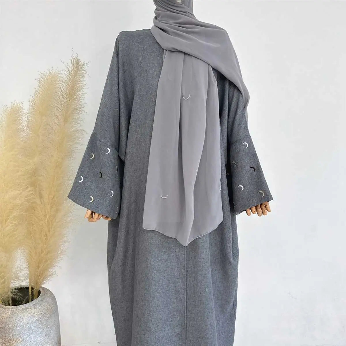 Moon Embroidery Cardigan Open Abaya Dress - Elegant Muslim Women's Outerwear for Prayer, Wedding & Special Occasions