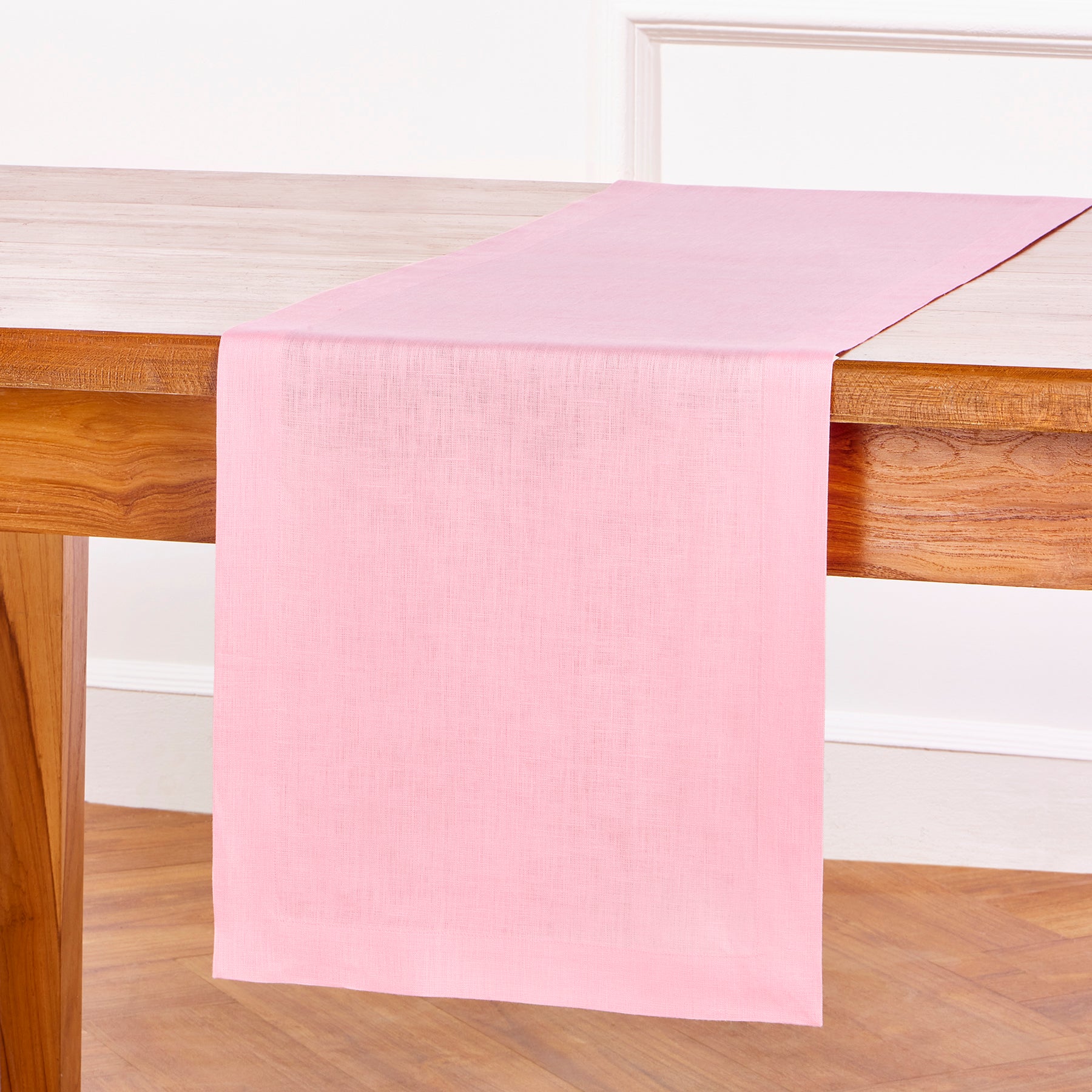 Elegant Fete Table Runner for Weddings, Parties & Events - Premium Decorative Dining Table Cloth for Home Decor & Special Occasions
