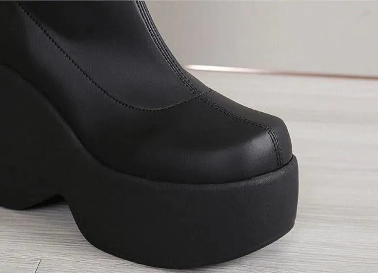 Stylish Brown Chunky Platform Boots for Women - Trendy High Heel Ankle Boots for Fall & Winter - Perfect for Casual Outfits, Parties & Streetwear Fashion
