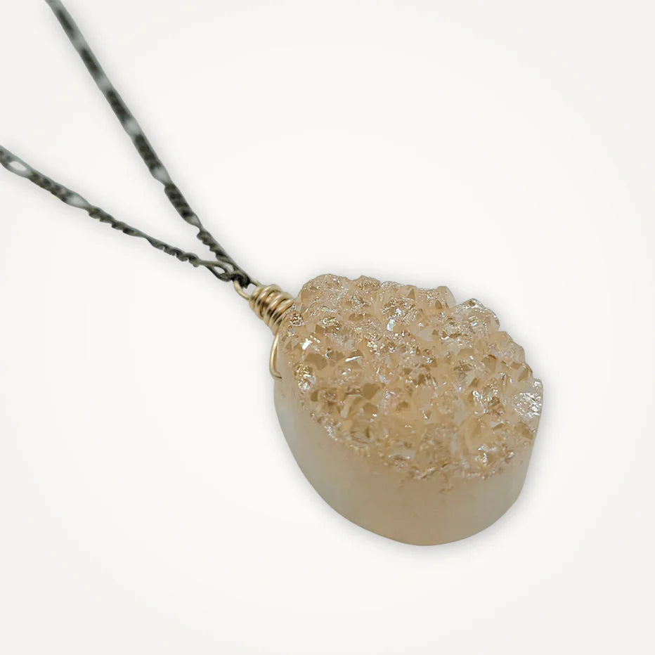 Elegant Champagne Druzy Pendant Necklace for Women - 18K Gold Plated Crystal Jewelry Gift for Birthday, Anniversary & Special Occasions