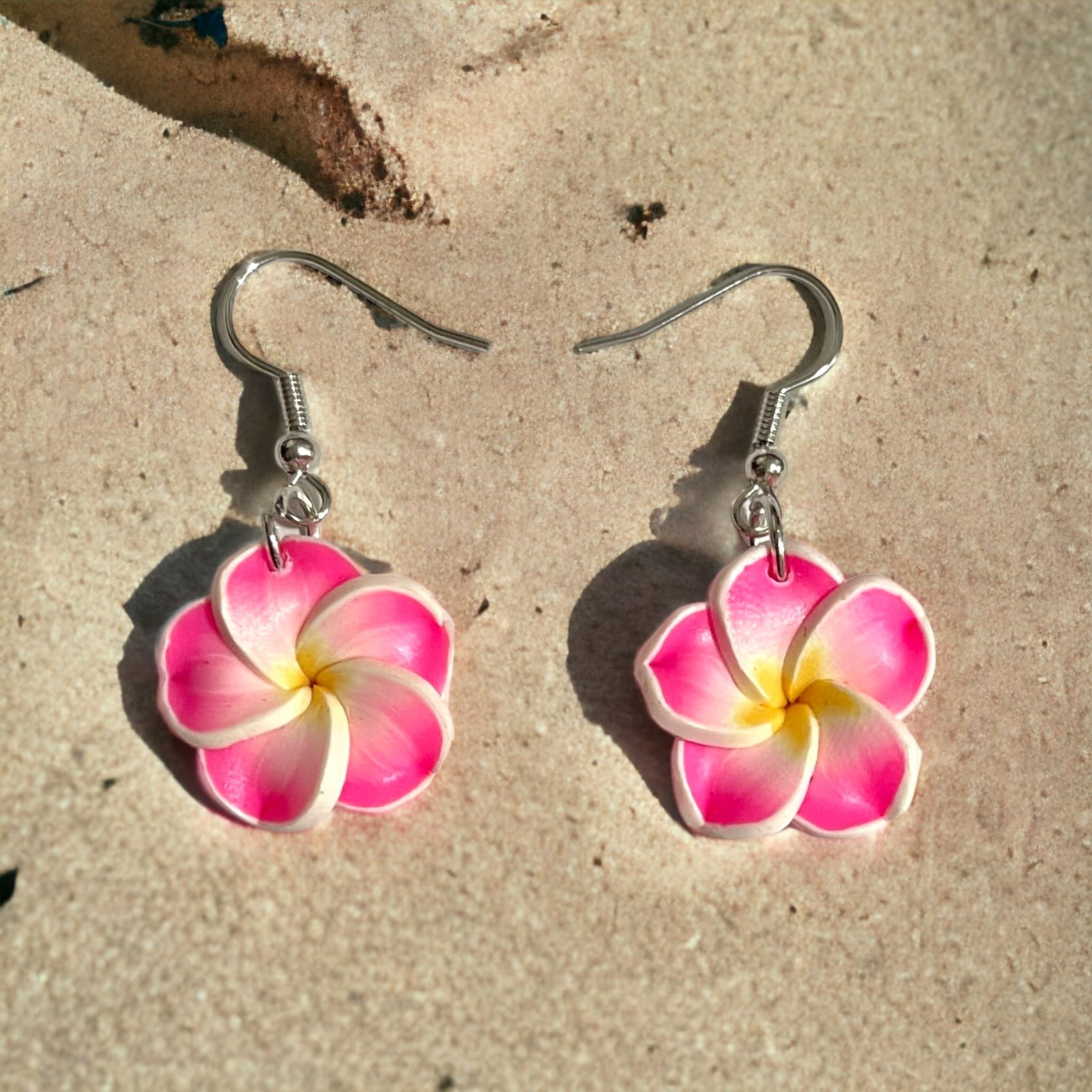 Hawaiian Plumeria Flower Jewelry Set - Pink Flower Necklace & Earrings for Women & Girls, Tropical Hawaiian Style Fashion Accessories | Perfect for Beach Vacations, Luau Parties & Summer Outfits