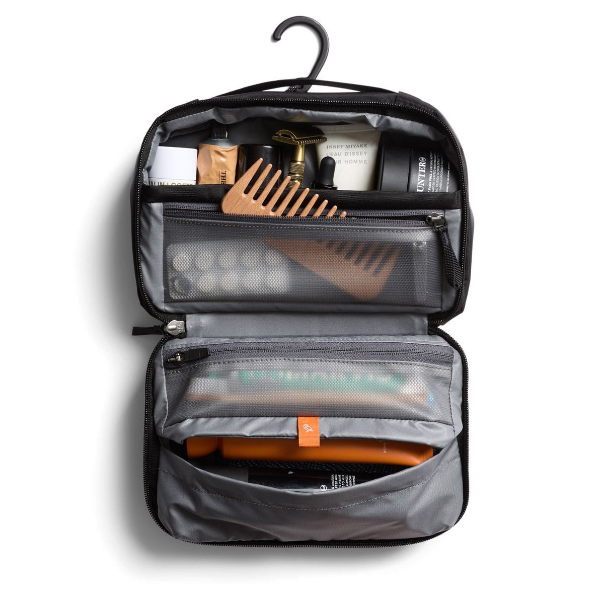 Bellroy Premium Hanging Toiletry Bag for Travel - Water-Resistant Organizer with Multiple Pockets for Toiletries, Cosmetics & Shaving Essentials - Perfect for Camping, Gym & Business Trips