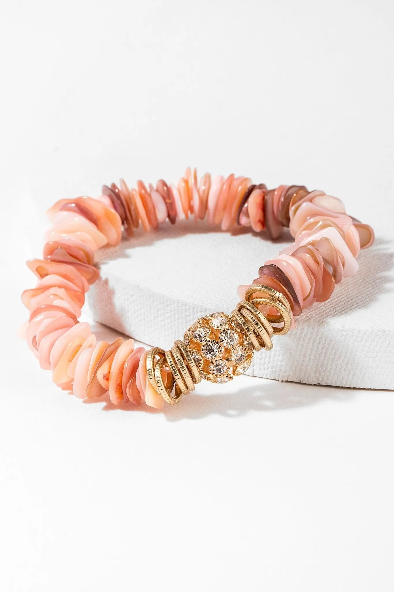 Shell Crystal Stretch Bracelet for Women - Adjustable Beaded Elastic Bracelet - Perfect for Beach, Summer Outfits & Boho Jewelry Collection
