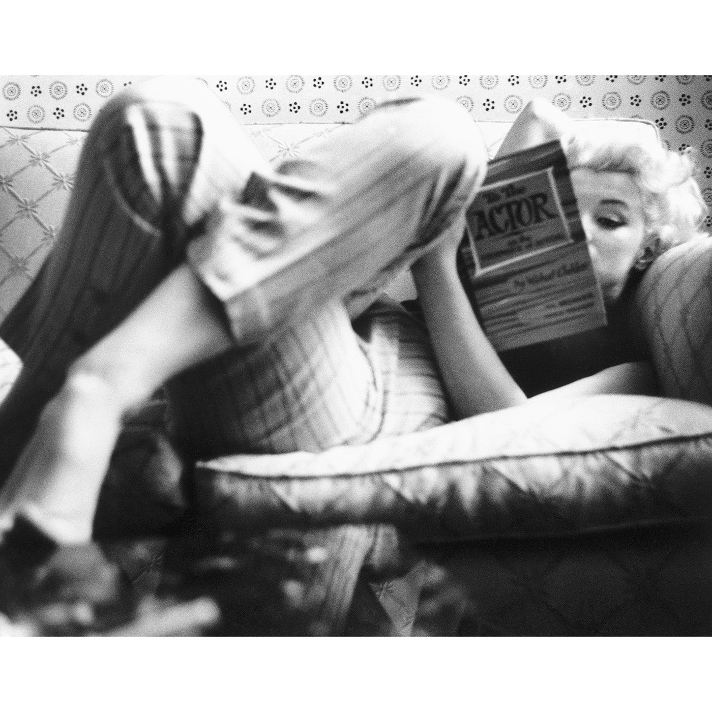 Marilyn Monroe Candid Moment Photo - Vintage Celebrity Wall Art for Home & Office Decor