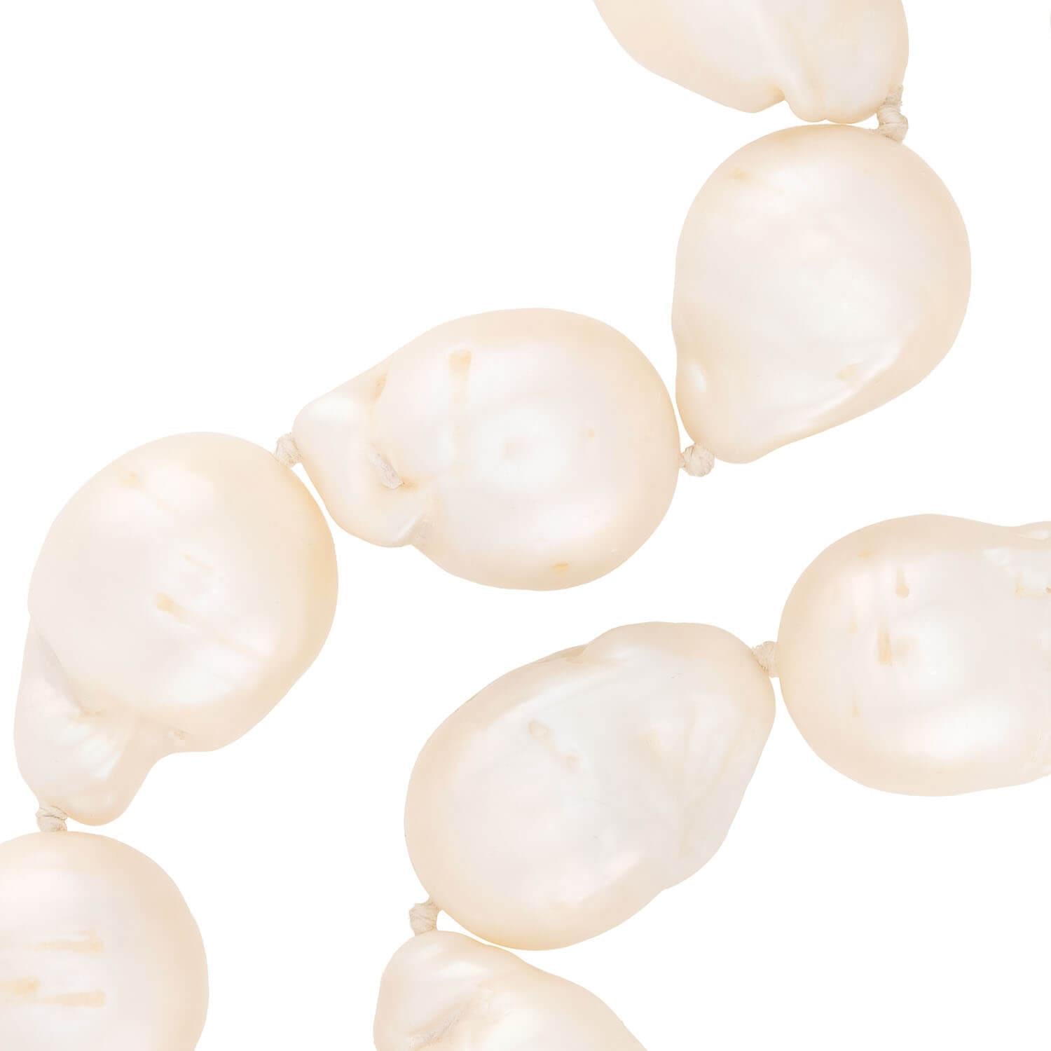 18K Gold Baroque Pearl and Diamond Necklace for Women - Elegant Vintage Jewelry Gift for Weddings, Parties & Special Occasions