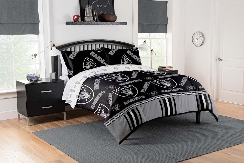 NFL Team Logo Bed in a Bag Set - Full/Queen Size Comforter, Sheet Set & Pillowcases - Perfect for Game Day Decor and Football Fan Bedroom