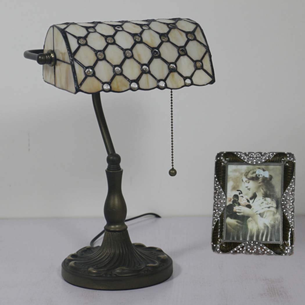 Tiffany Style Banker Table Lamp - Antique Handmade Stained Glass Shade Desk Lamp with Pull Chain, Zinc Alloy Base, E27 Socket (110-240V), 27.39cm Height, Beige - Perfect for Bedroom Nightstand, Office Desk, and Living Room Decor