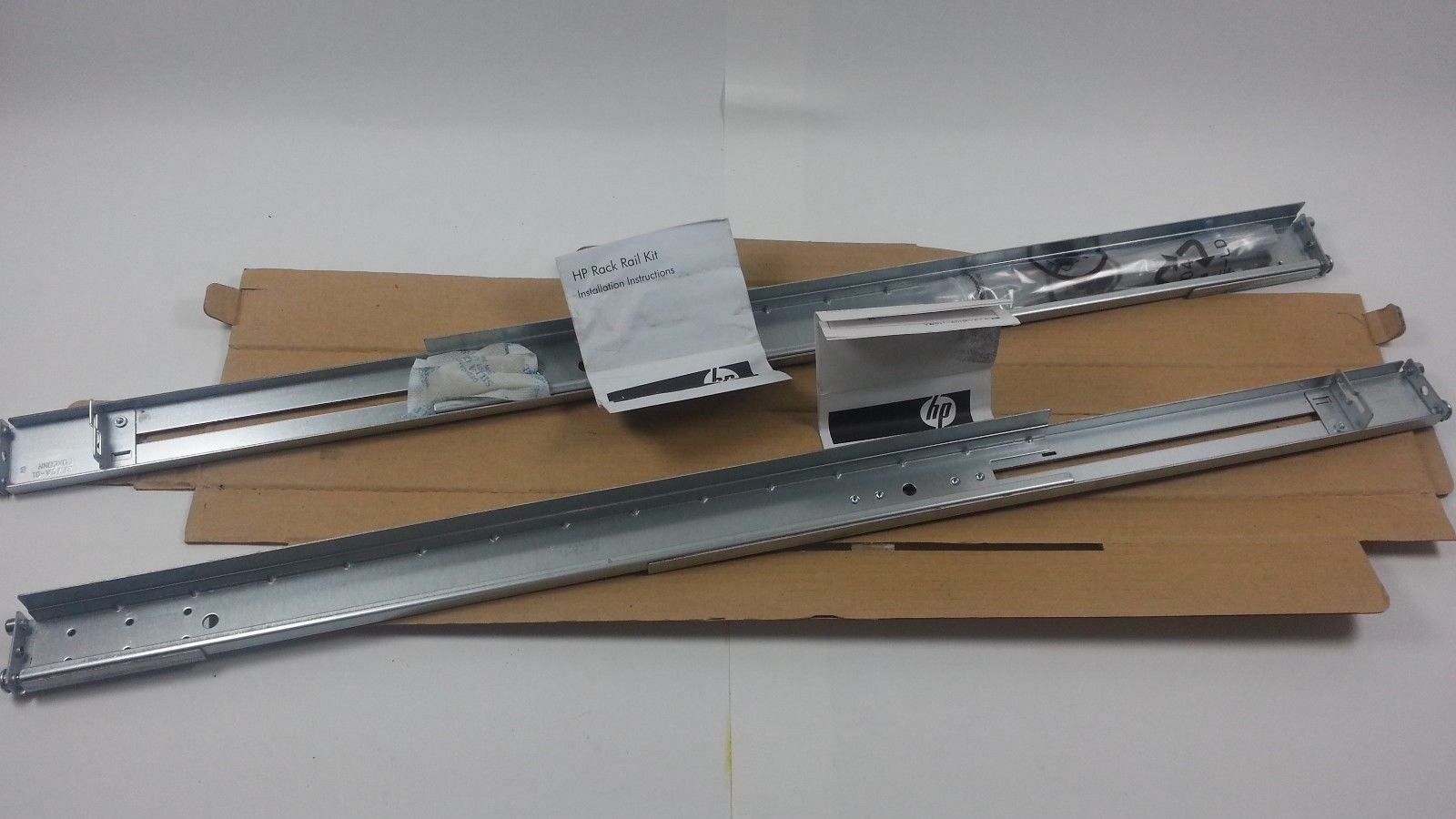 HP ProLiant Server Rail Kit (451459-002) - Compatible Rack Mounting Hardware for Select HP Servers | Perfect for Data Center & Server Room Installation