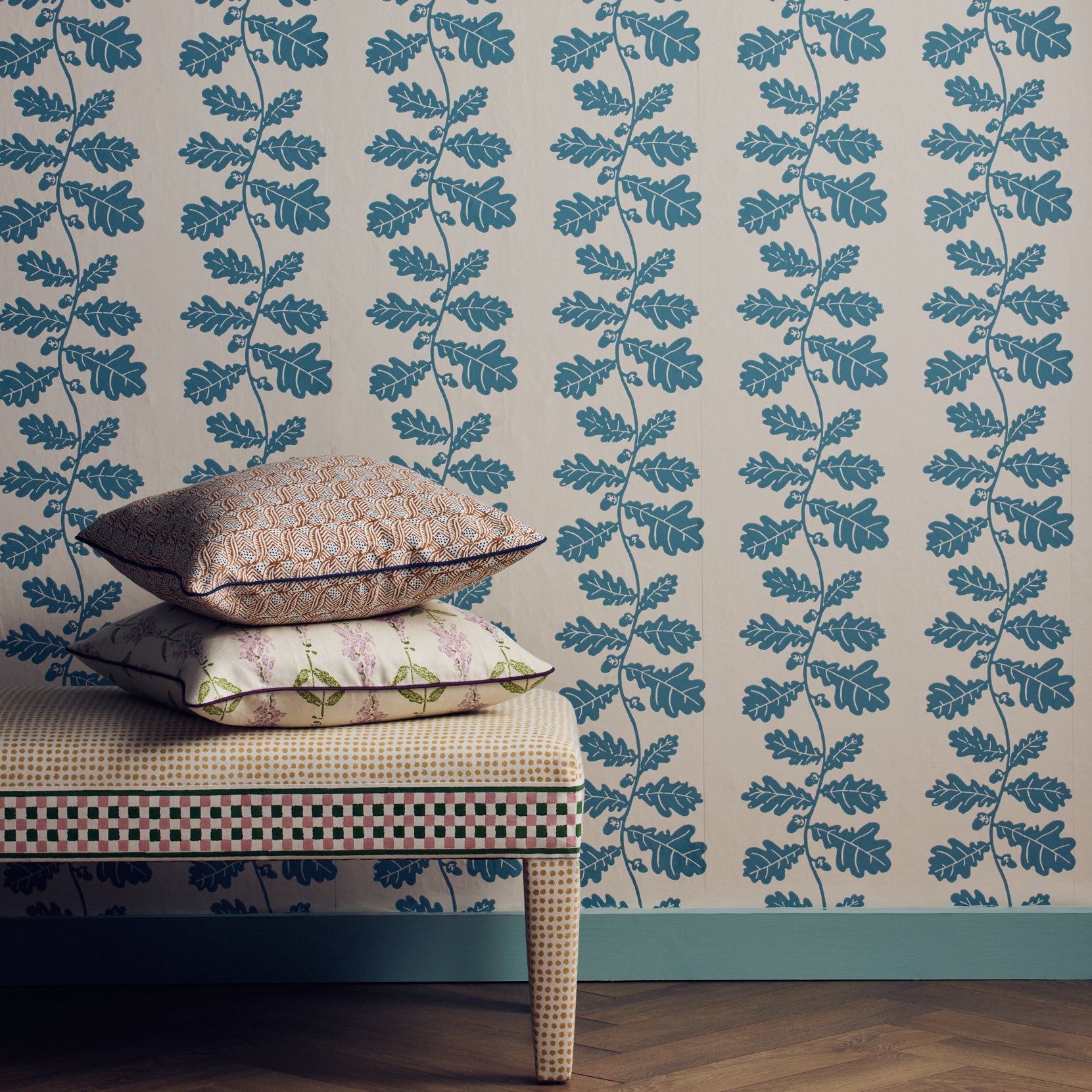 Sky Blue Acorn Pattern Wallpaper - Perfect for Nursery, Bedroom, and Living Room Decor