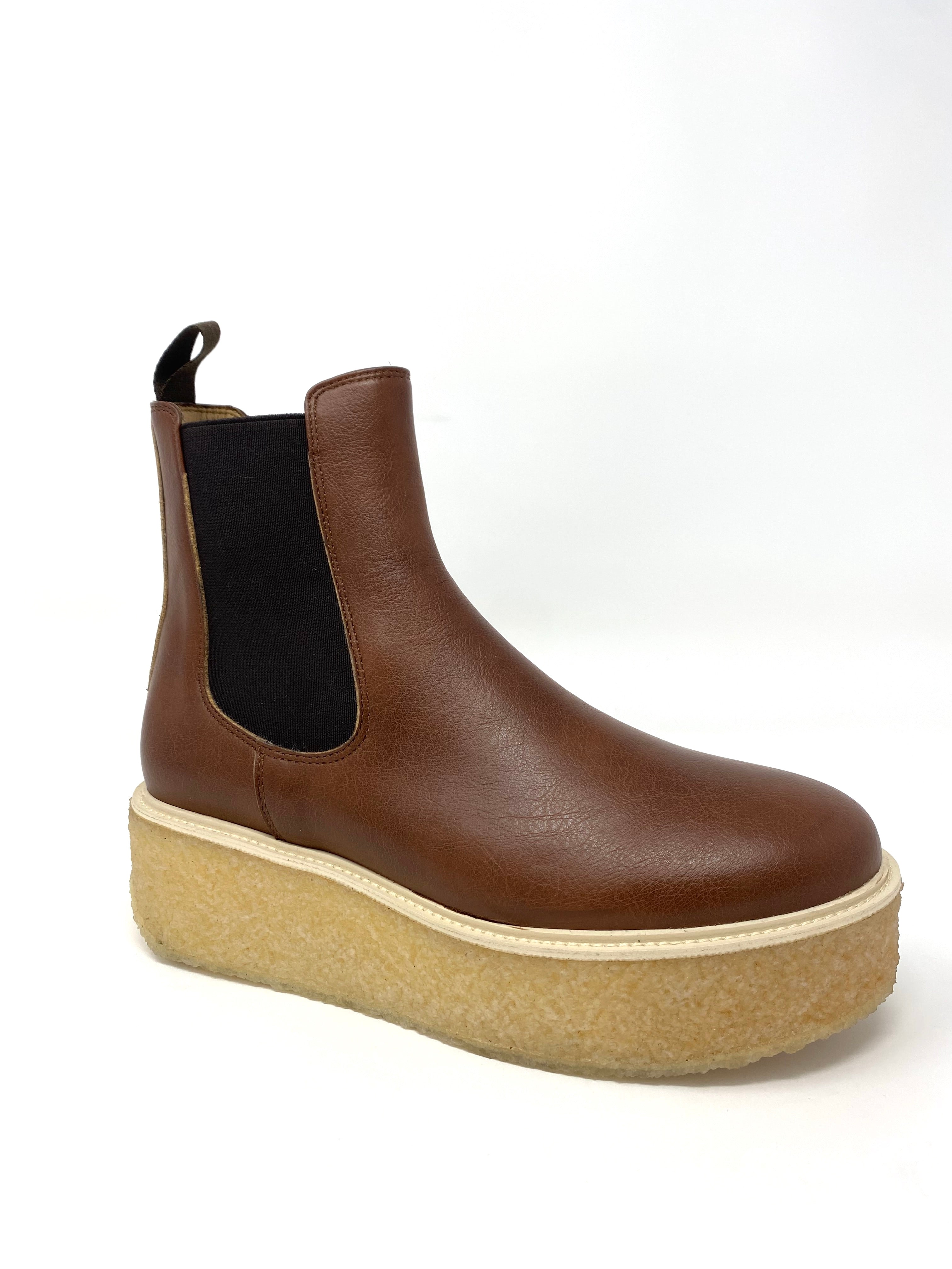 Novacas Whitney Platform Boot in Tan - Stylish & Comfortable Women's Ankle Boots for Fall & Winter Fashion