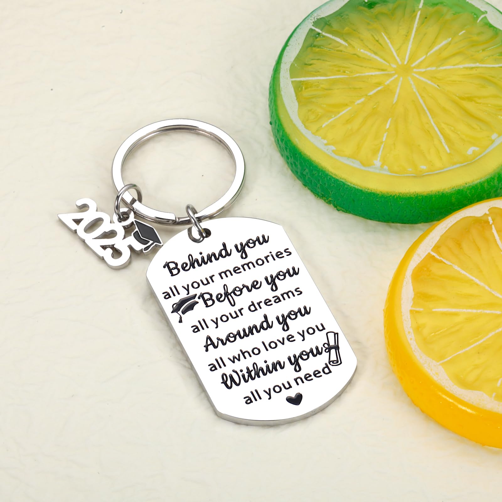 2025 Graduation Keychain - Silver Engraved Modern Unisex Gift for Men & Boys - Perfect for Graduation Ceremonies, Parties & Keepsakes