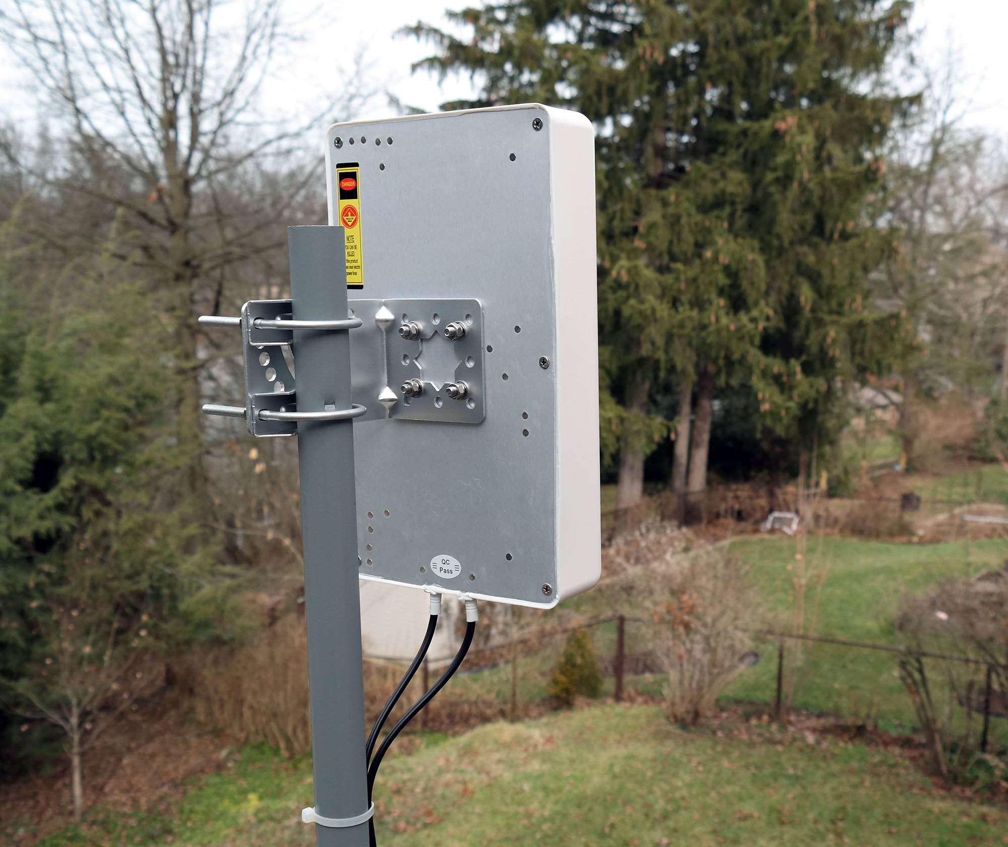 High-Gain Cross-Polarized Antenna with 2X 25ft SMA/N Cables & Free Silicone Tape - ANT-129-001-BDL-25 - Perfect for Wireless Networking, IoT Devices, and Signal Boosting Applications