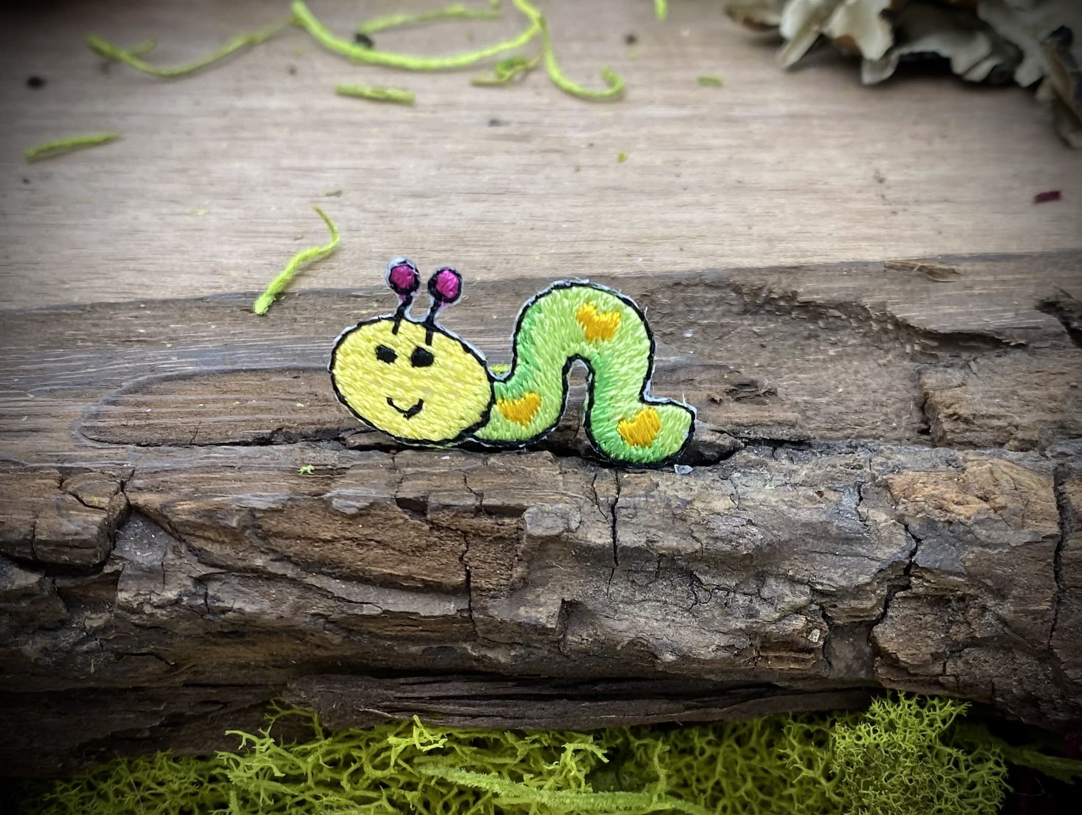1 Inch Green Inch Worm Embroidered Iron-On Patch - Miniature Sewing Applique for DIY Crafts, Jackets, Backpacks & Costume Design