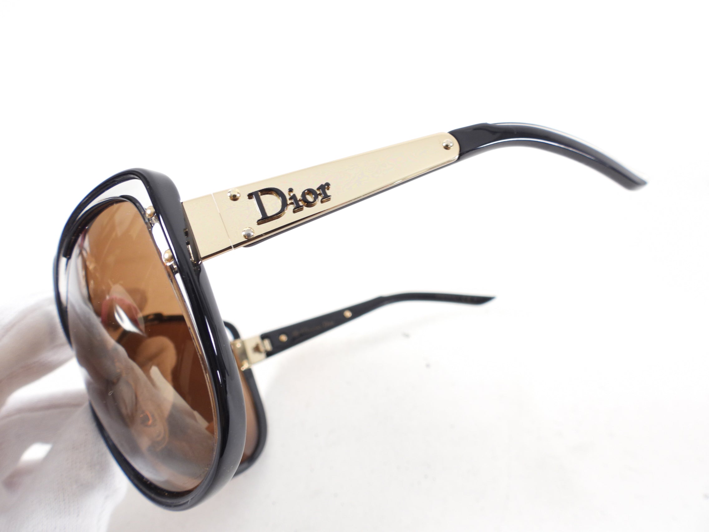 Dior Large Oversized Shield Wrap Sunglasses UV Protection - Stylish Designer Shades for Women & Men - Perfect for Beach, Driving & Outdoor Activities