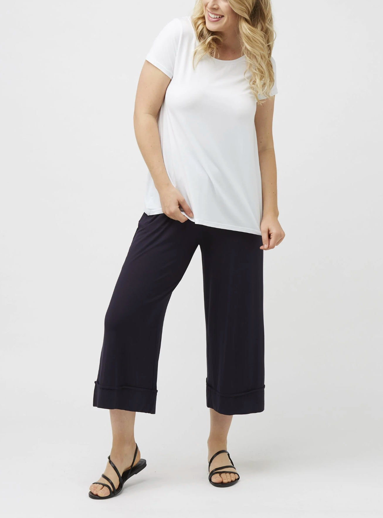 Tani Swing Tee - Soft Micromodal T-Shirt for Women - Comfortable & Stylish Casual Wear for Everyday Outfits