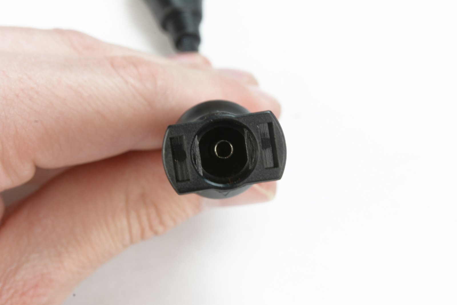Temco 100ft Solar Panel Extension Cable - 10 AWG PV Wire with MC4 Connectors (1 Pair, Black) for Off-Grid Solar Systems, RV & Home Solar Panel Installations