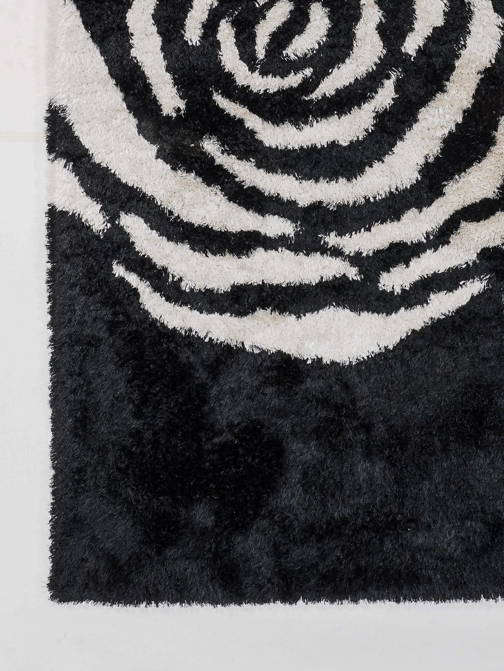 Handmade African Daisy Tufted Rug - Soft & Durable Wool Area Rug for Living Room, Bedroom, or Nursery Decor