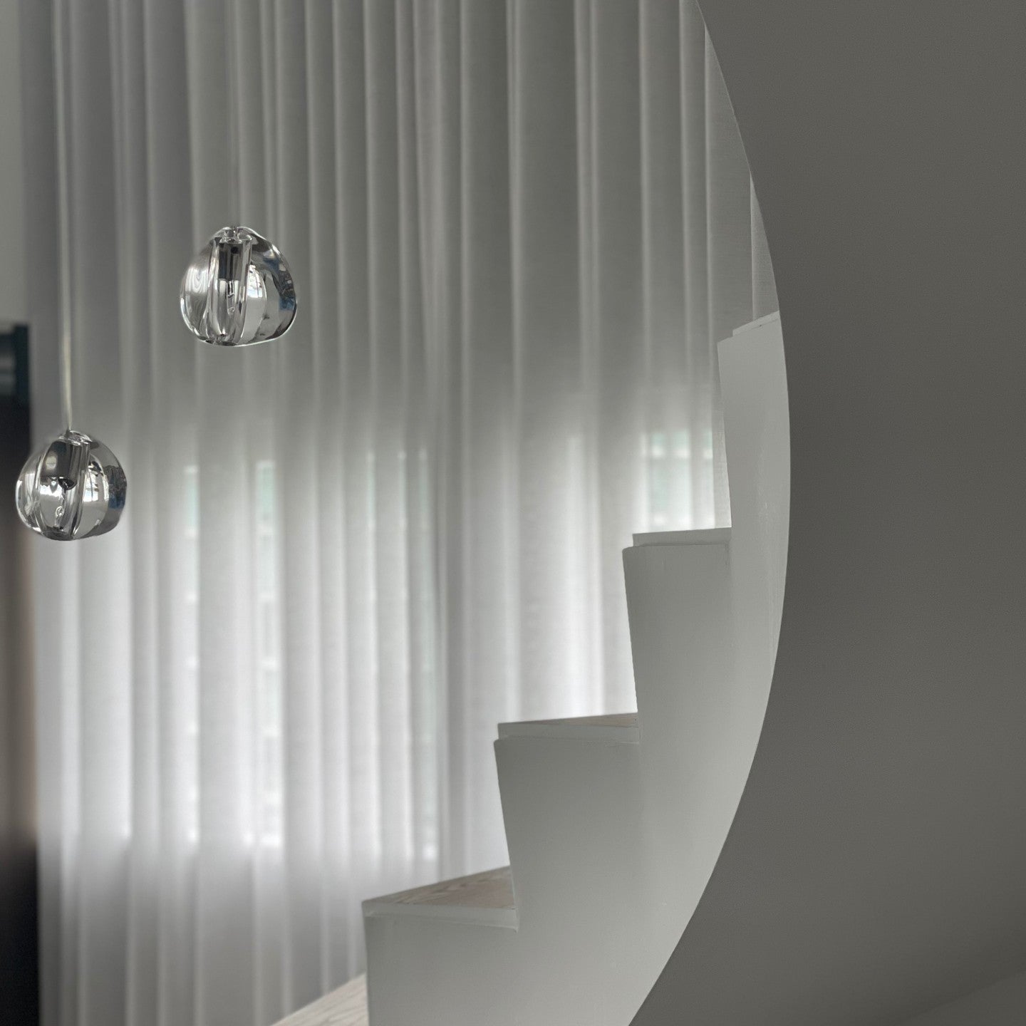 Elegant Crystal Pendant Light - Modern Chandelier for Dining Room, Bedroom & Living Room Decor - Dimmable LED Hanging Lamp for Home & Office Lighting