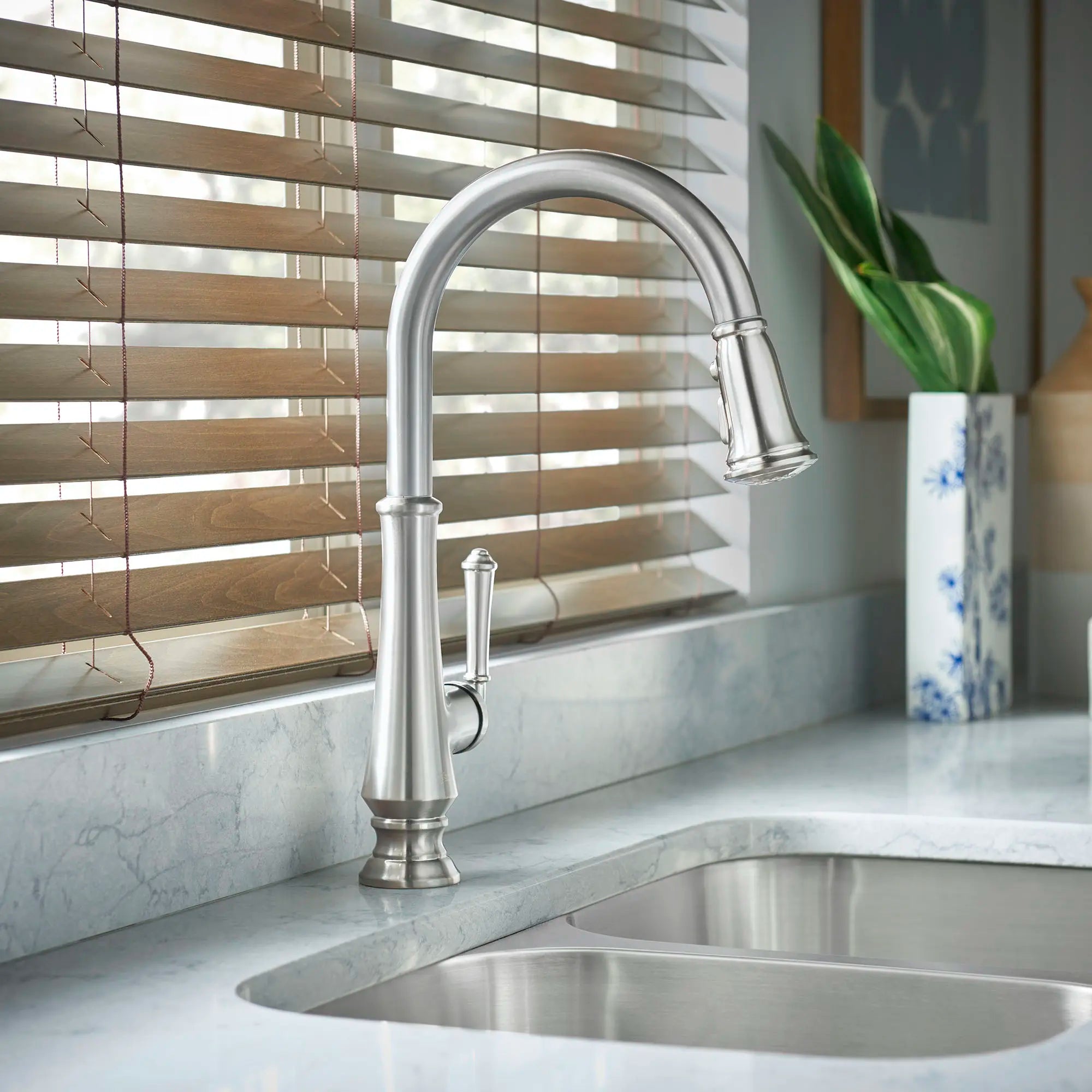 Delancey® Single Handle Pull Down Kitchen Faucet with Dual Spray Function - 1.5 GPM/5.7 LPM - Perfect for Modern Homes & Restaurant-Style Sinks