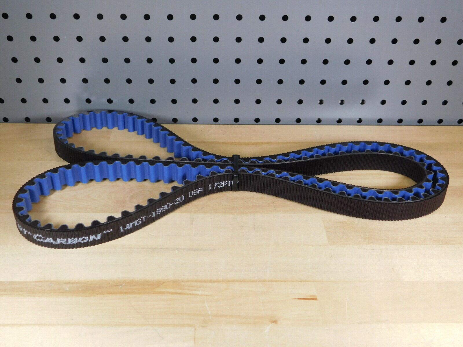 GATES 14MGT-1890-20 Carbon Fiber Reinforced Polyurethane Timing Belt - 135 Teeth, 14mm Pitch, 1890mm Length, 20mm Width, Curved Tooth Design for Industrial Machinery & Power Transmission Systems