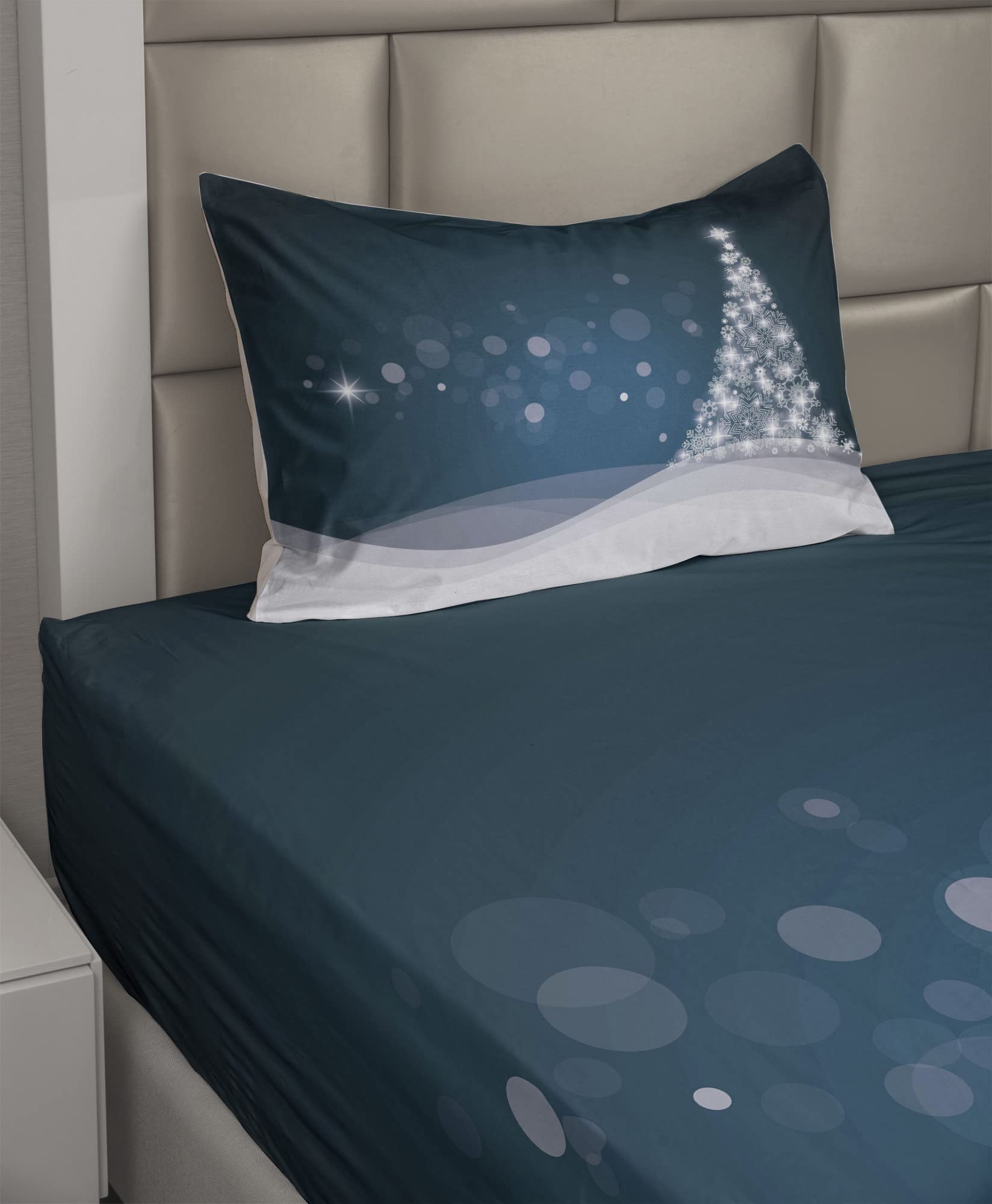 Ambesonne Christmas Sheet Set - Abstract Xmas Tree & Snowflakes Design, 3-Piece Twin Bedding Set (Fitted Sheet, Flat Sheet, Pillowcase) in Slate Blue & White | Cozy Winter Bedroom Decor for Holiday Season
