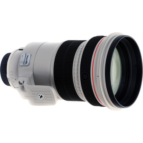 Canon EF 200mm f/2L IS USM Telephoto Lens for Portrait & Sports Photography - Professional Fast Aperture Camera Lens with Image Stabilizer for DSLR Cameras - Perfect for Low Light Shooting and Action Scenes