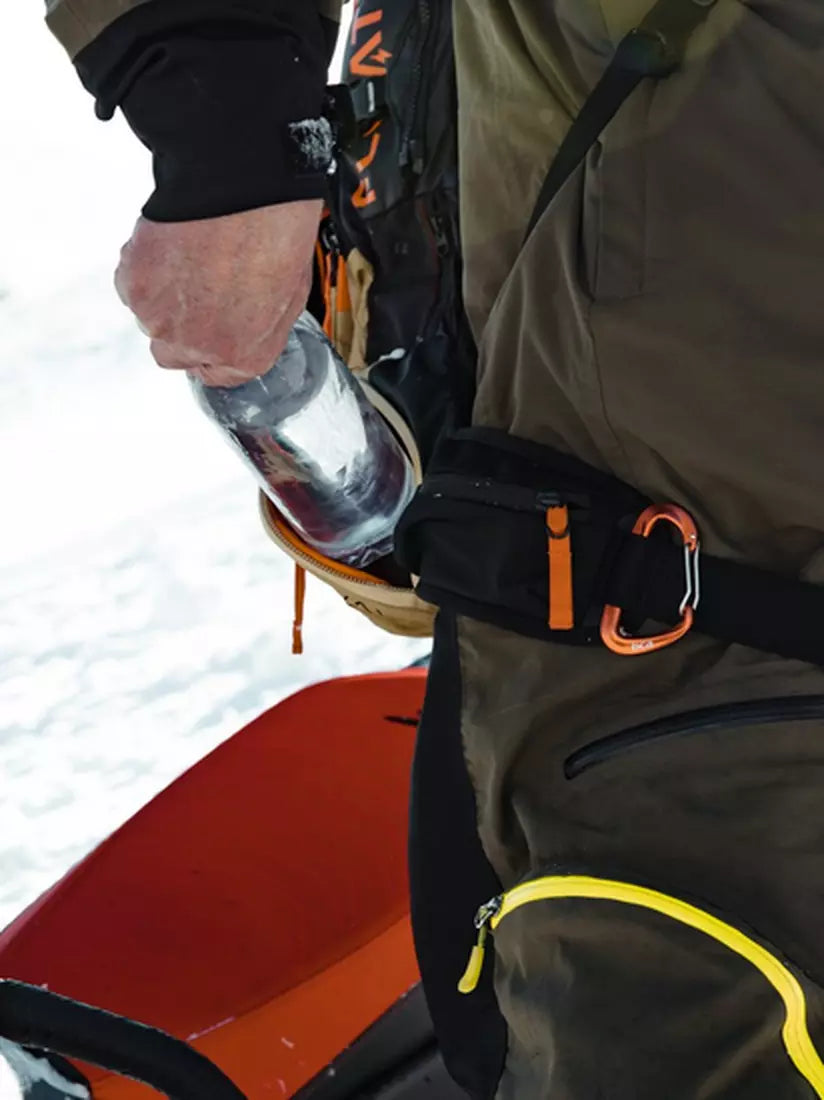BCA Float E2 25 Turbo Avalanche Airbag - Lightweight Backcountry Safety Gear for Skiing & Snowboarding - Perfect for Off-Piste Adventures and Mountain Rescue